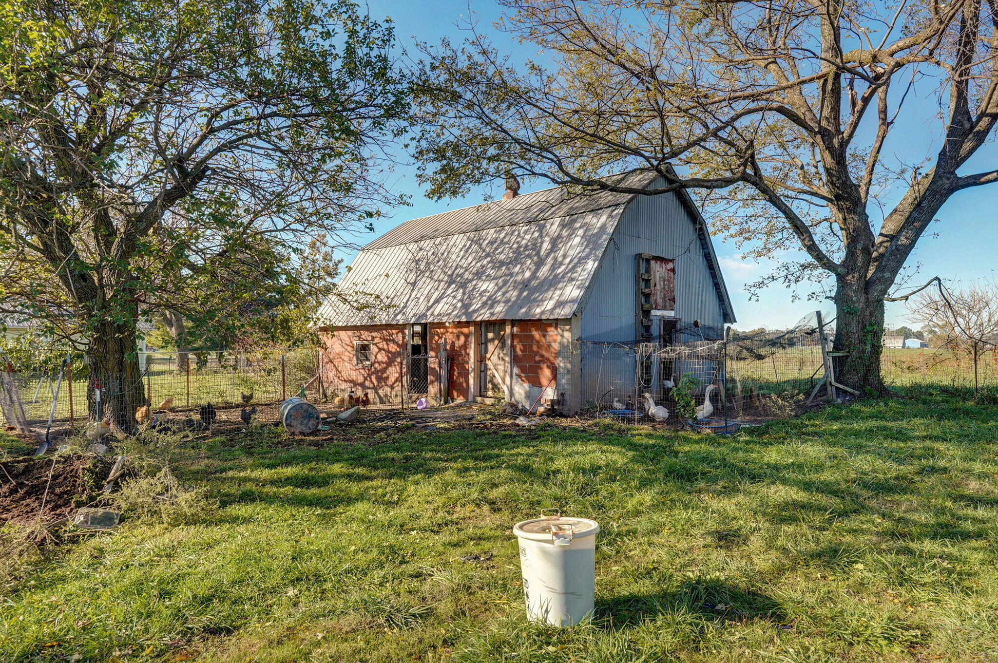 12272 Lawrence 2220 Property Photo 13