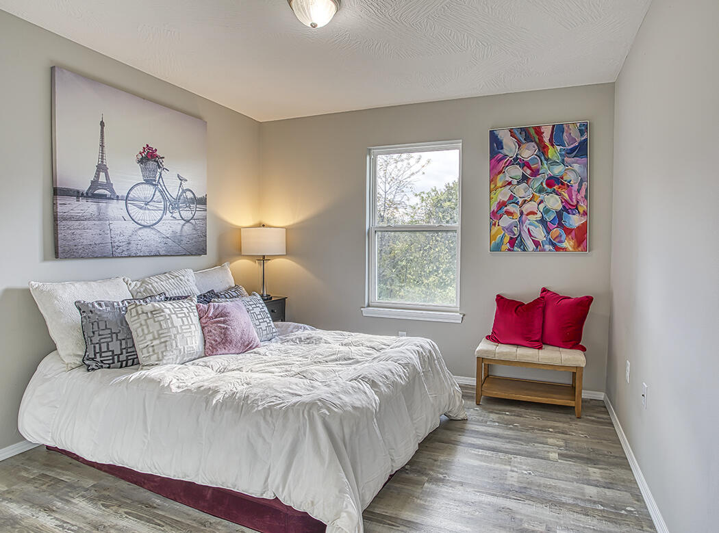 4329 North Toby Avenue Property Photo 9