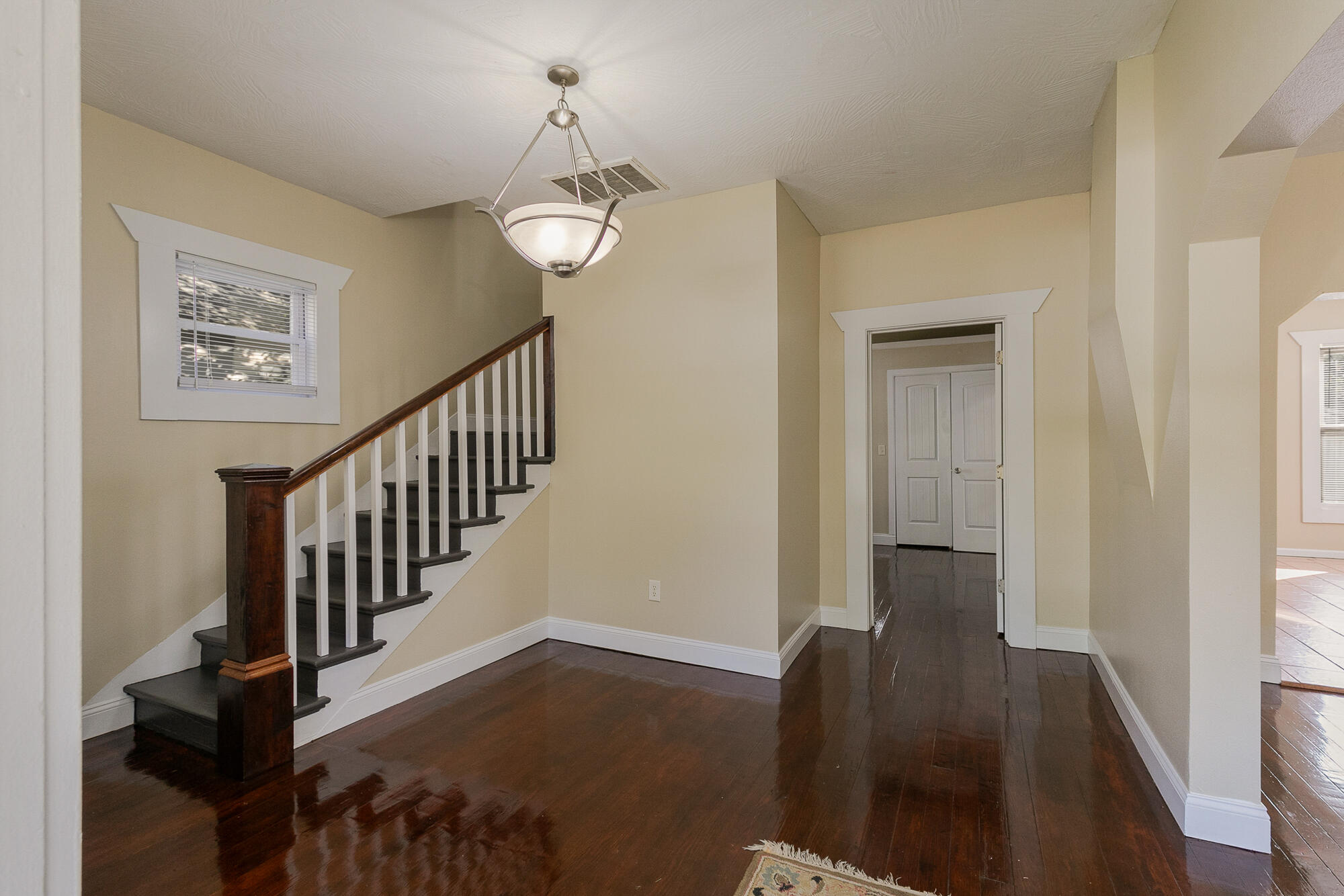 1902 North Missouri Avenue Property Photo 5