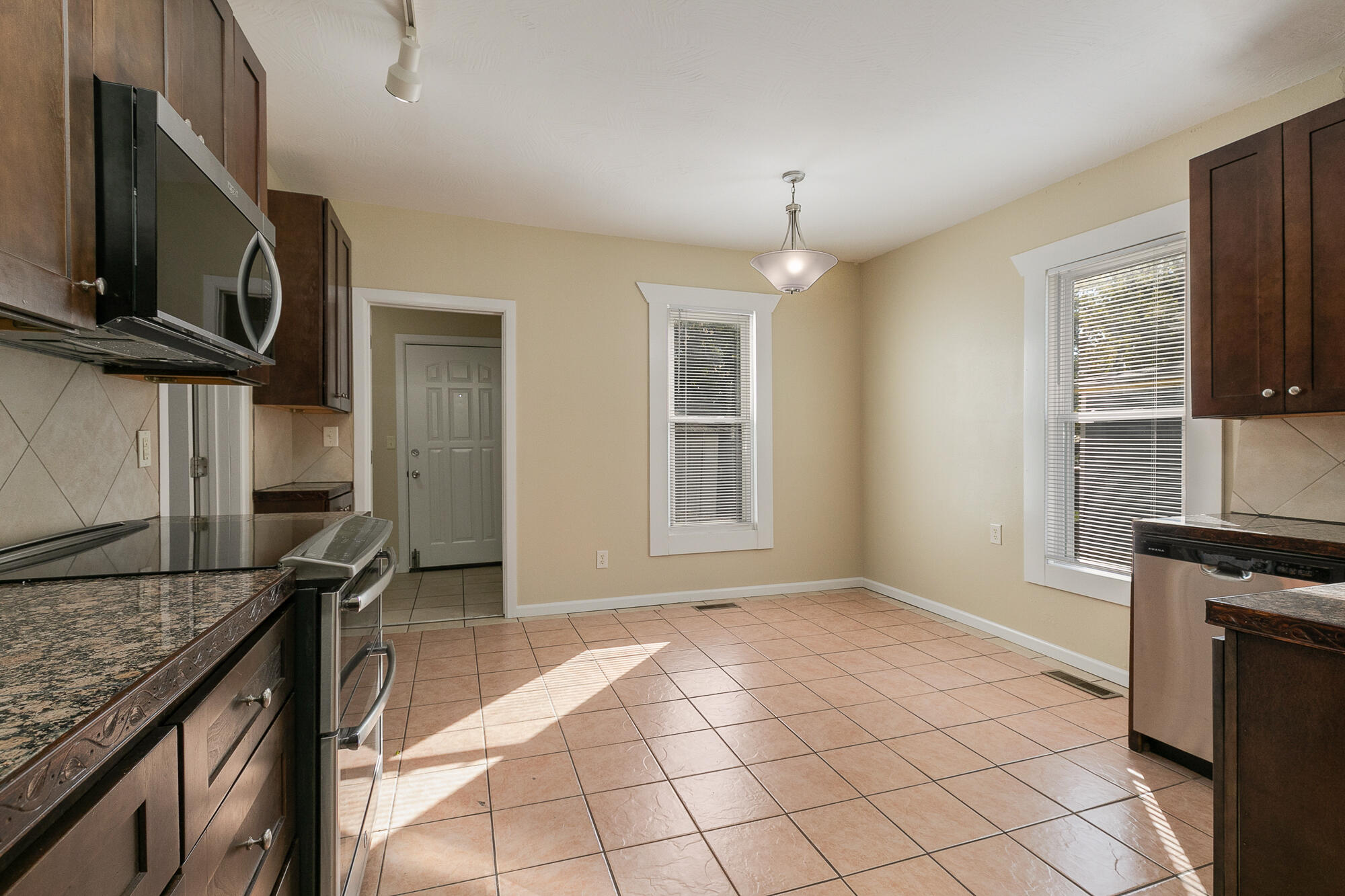 1902 North Missouri Avenue Property Photo 8