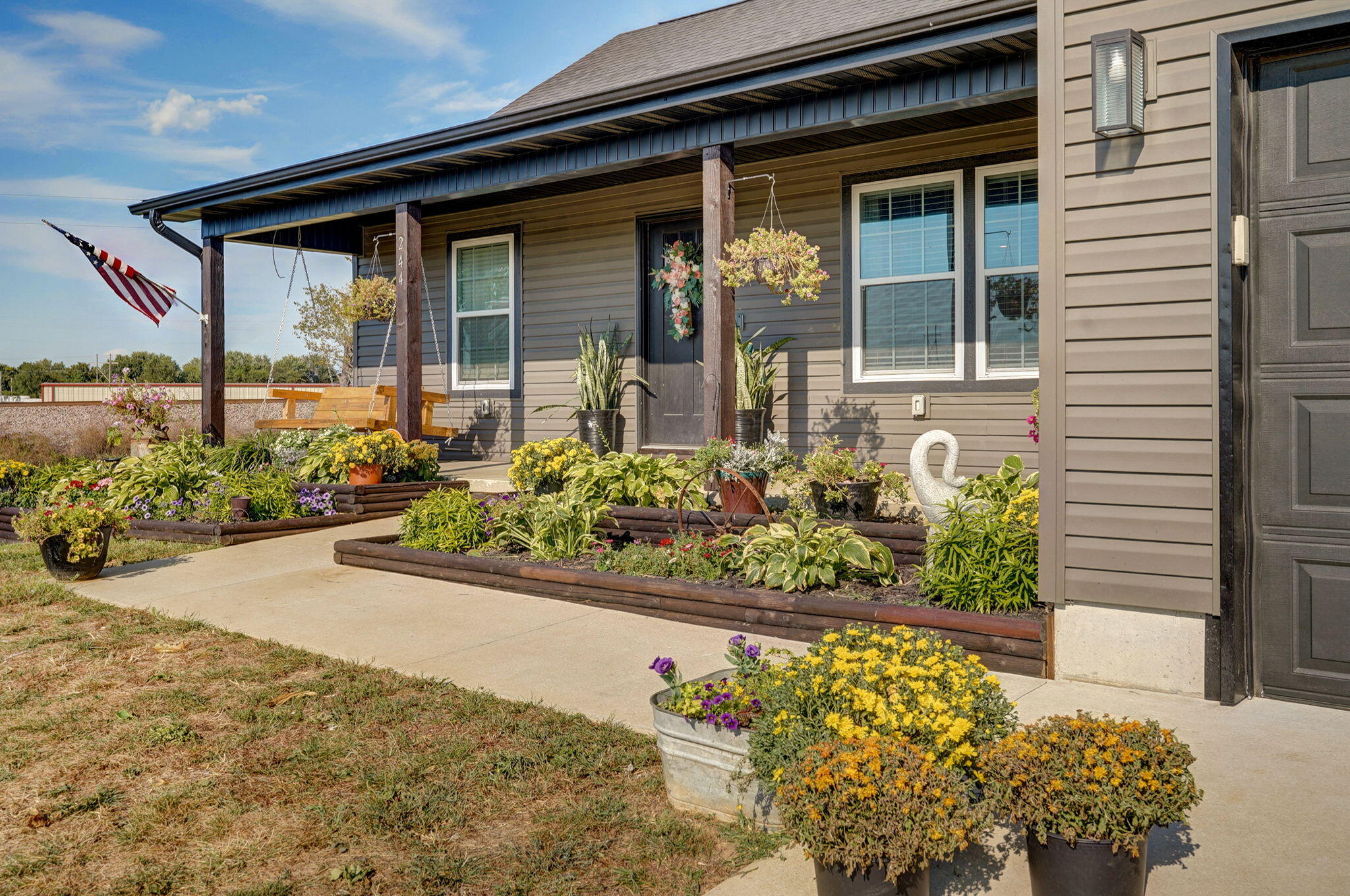 244 Karen Circle Property Photo 1