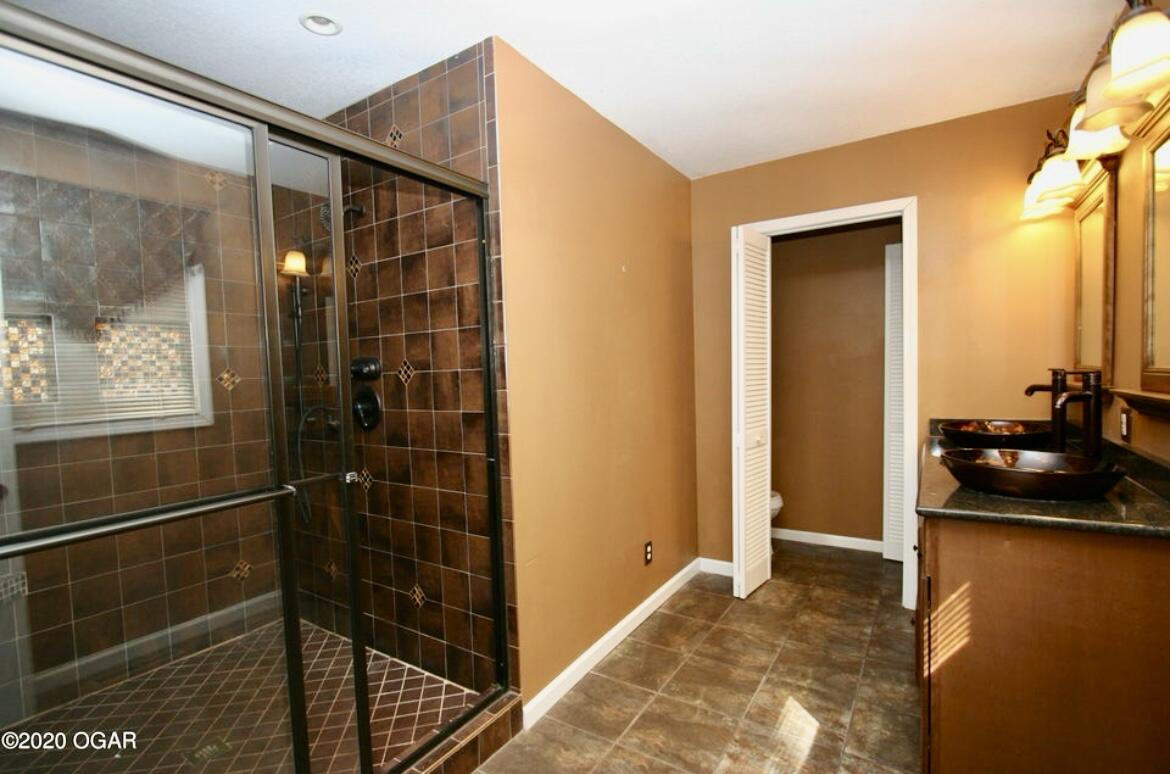 202 Split Rail Drive Drive Property Photo 9