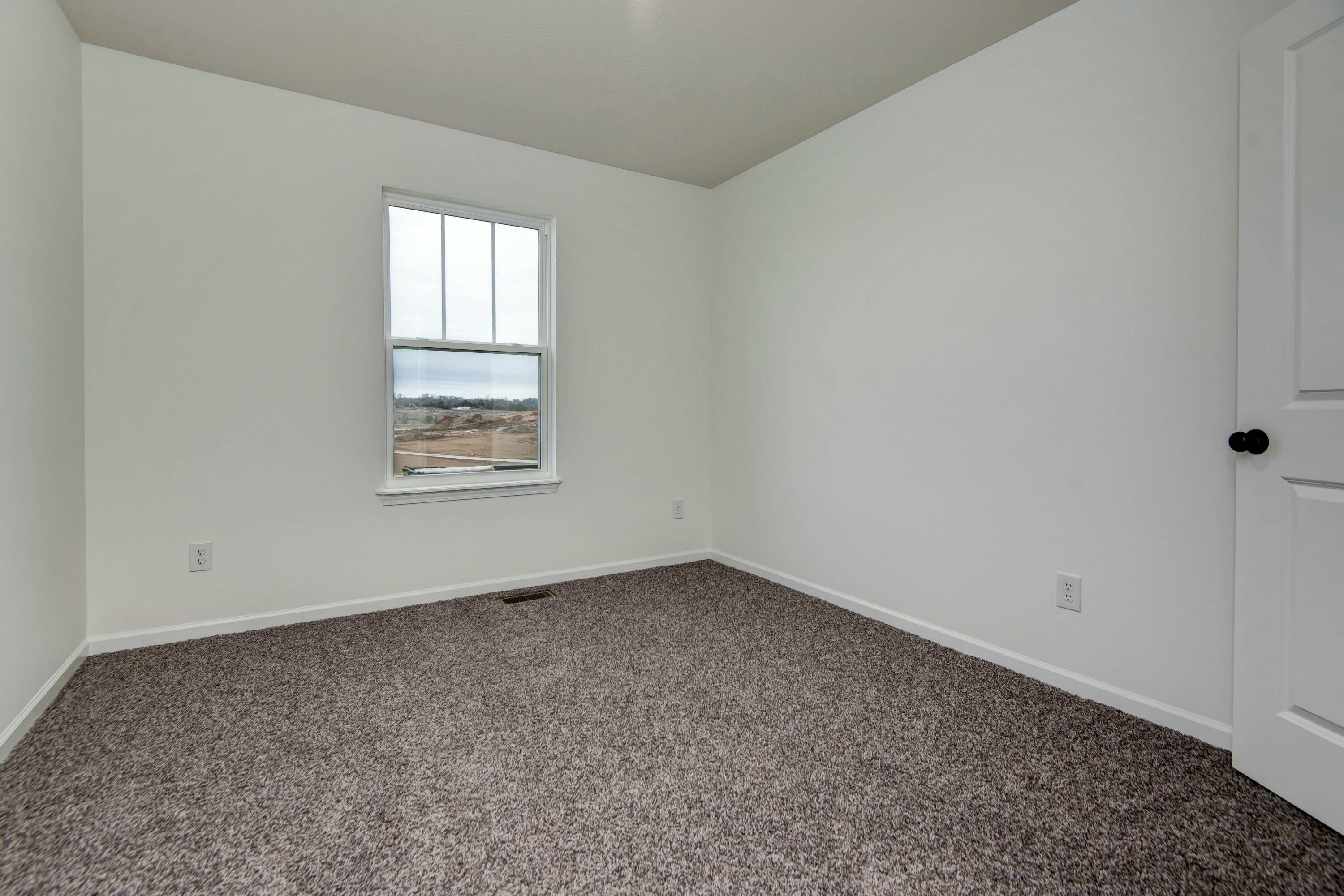 854 East Virginia Lane Property Photo 4