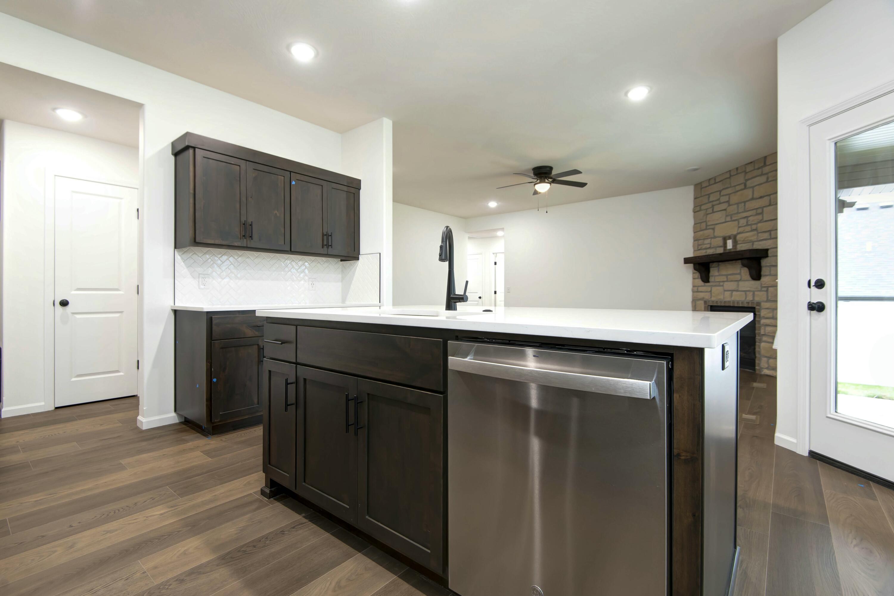 854 East Virginia Lane Property Photo 13