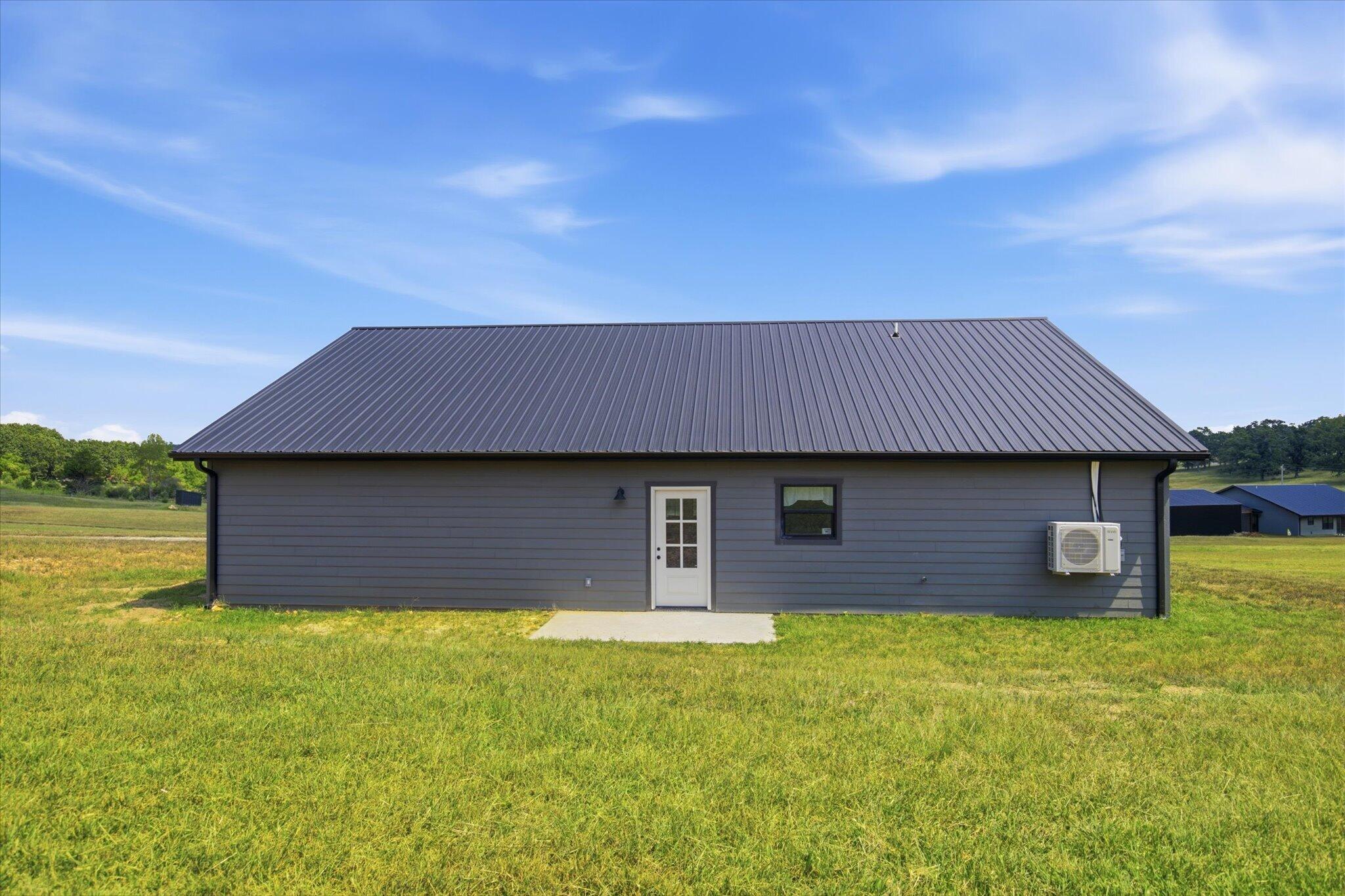 13368 West County Road W 76-505 Property Photo 7