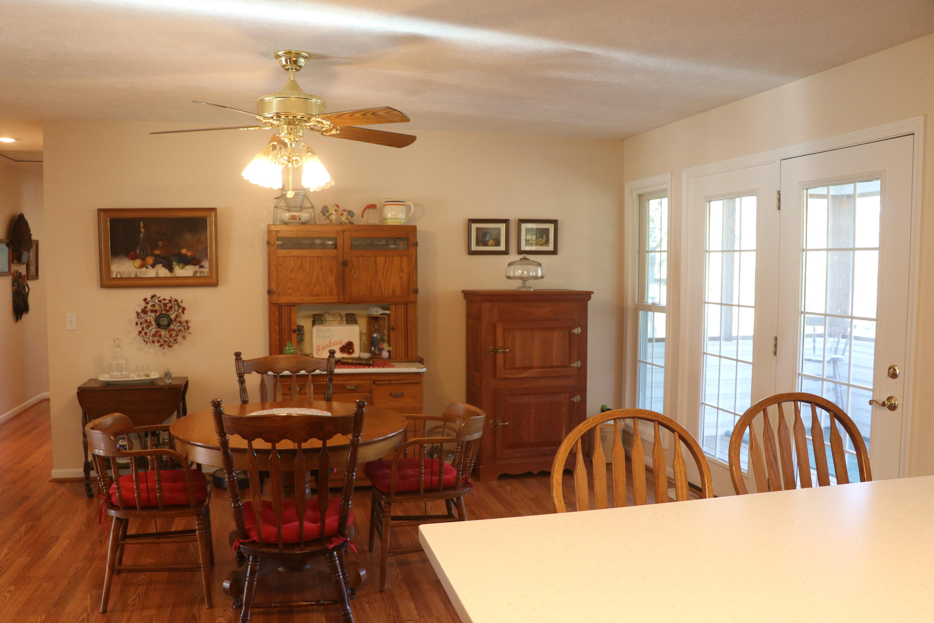 205 County Road 6550 Property Photo 13
