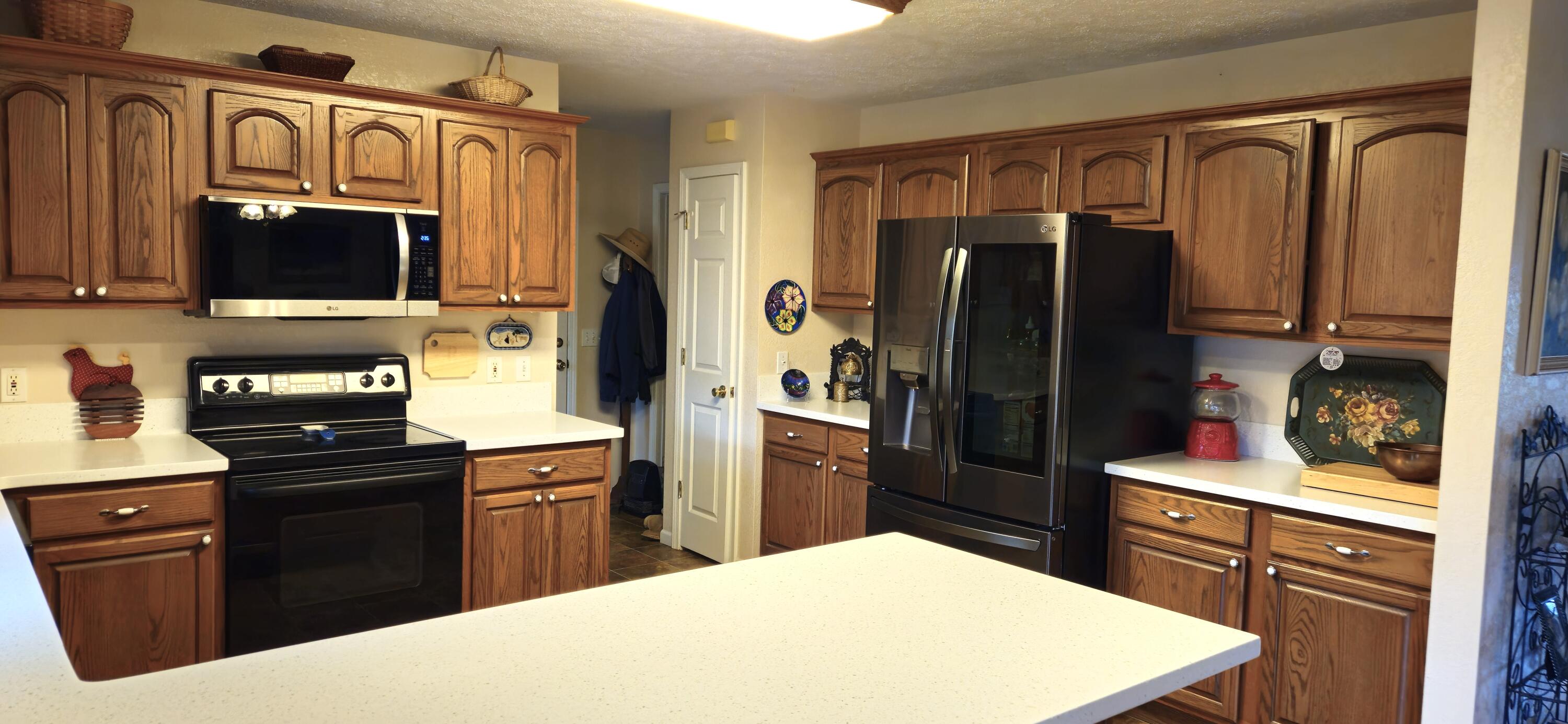 205 County Road 6550 Property Photo 15