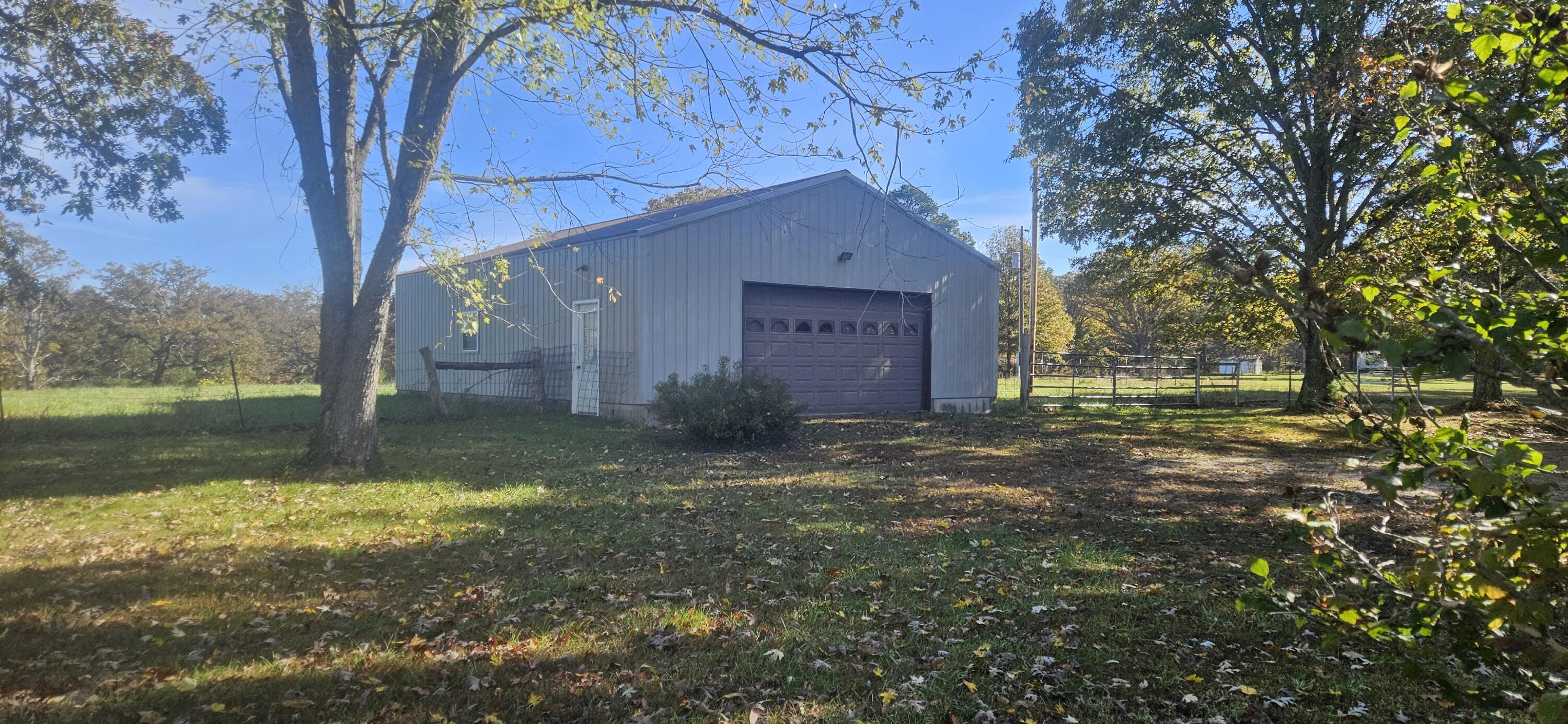 205 County Road 6550 Property Photo 82