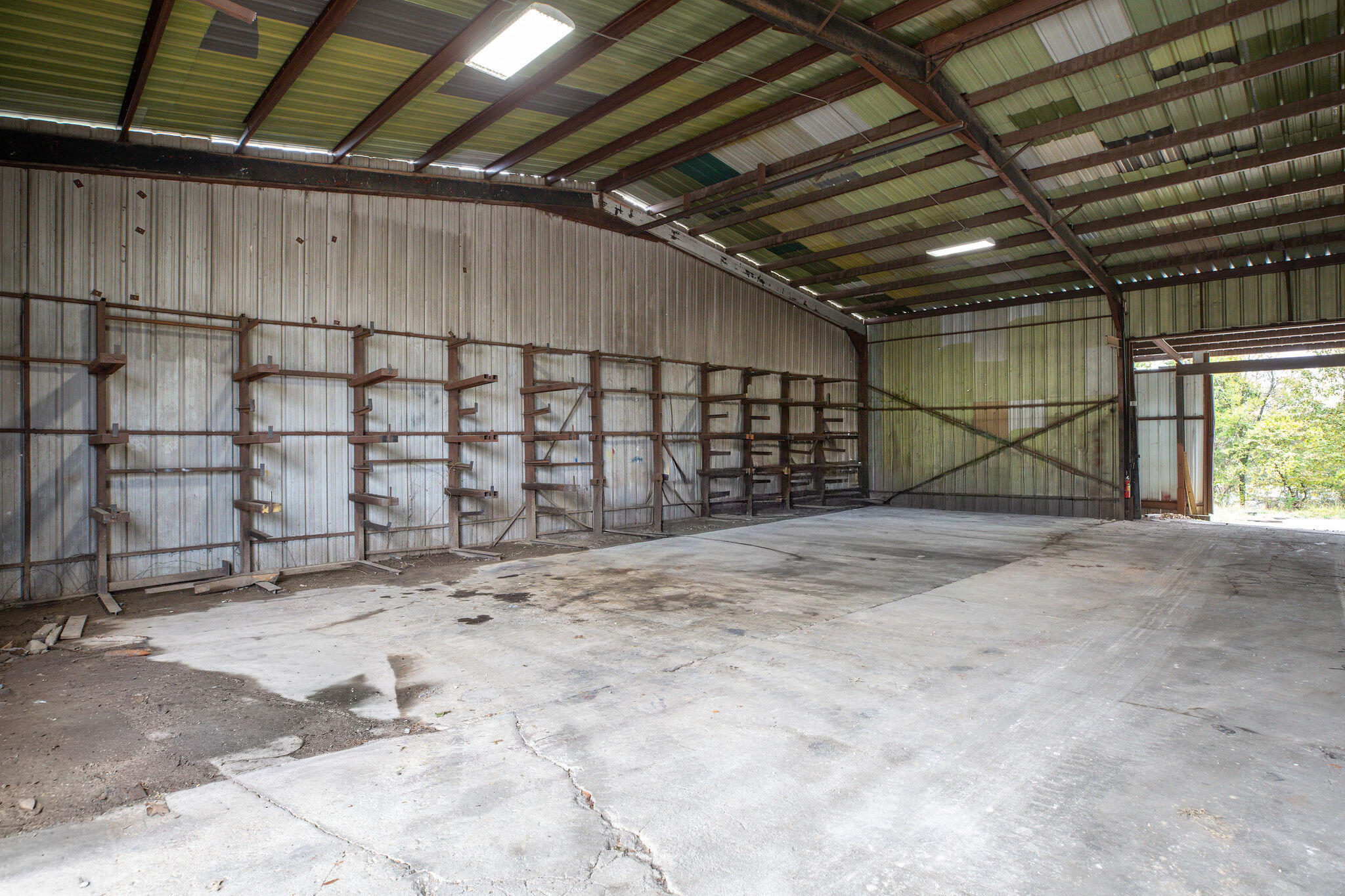 5329 East State Highway 76 Property Photo 4