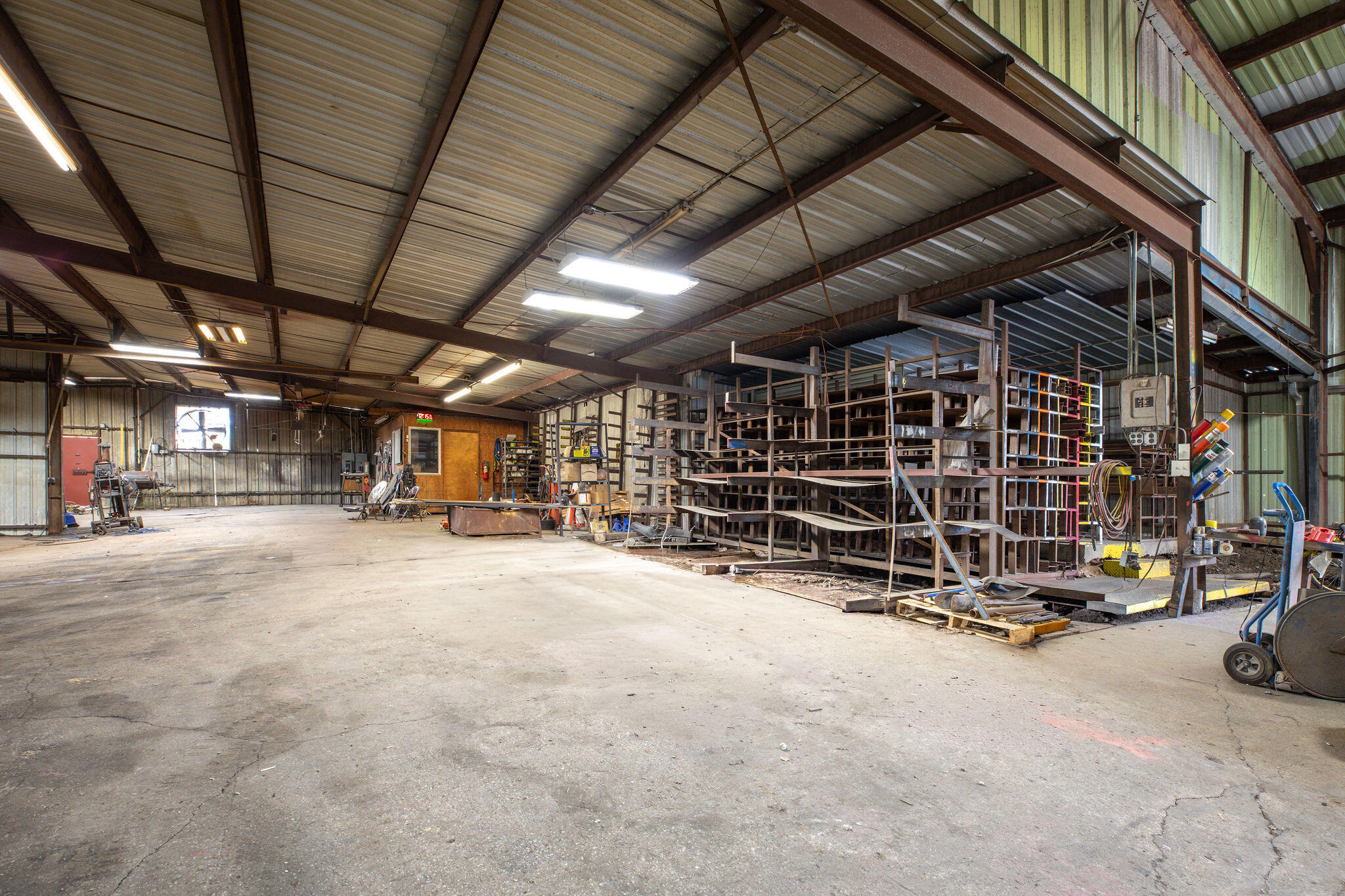 5329 East State Highway 76 Property Photo 8