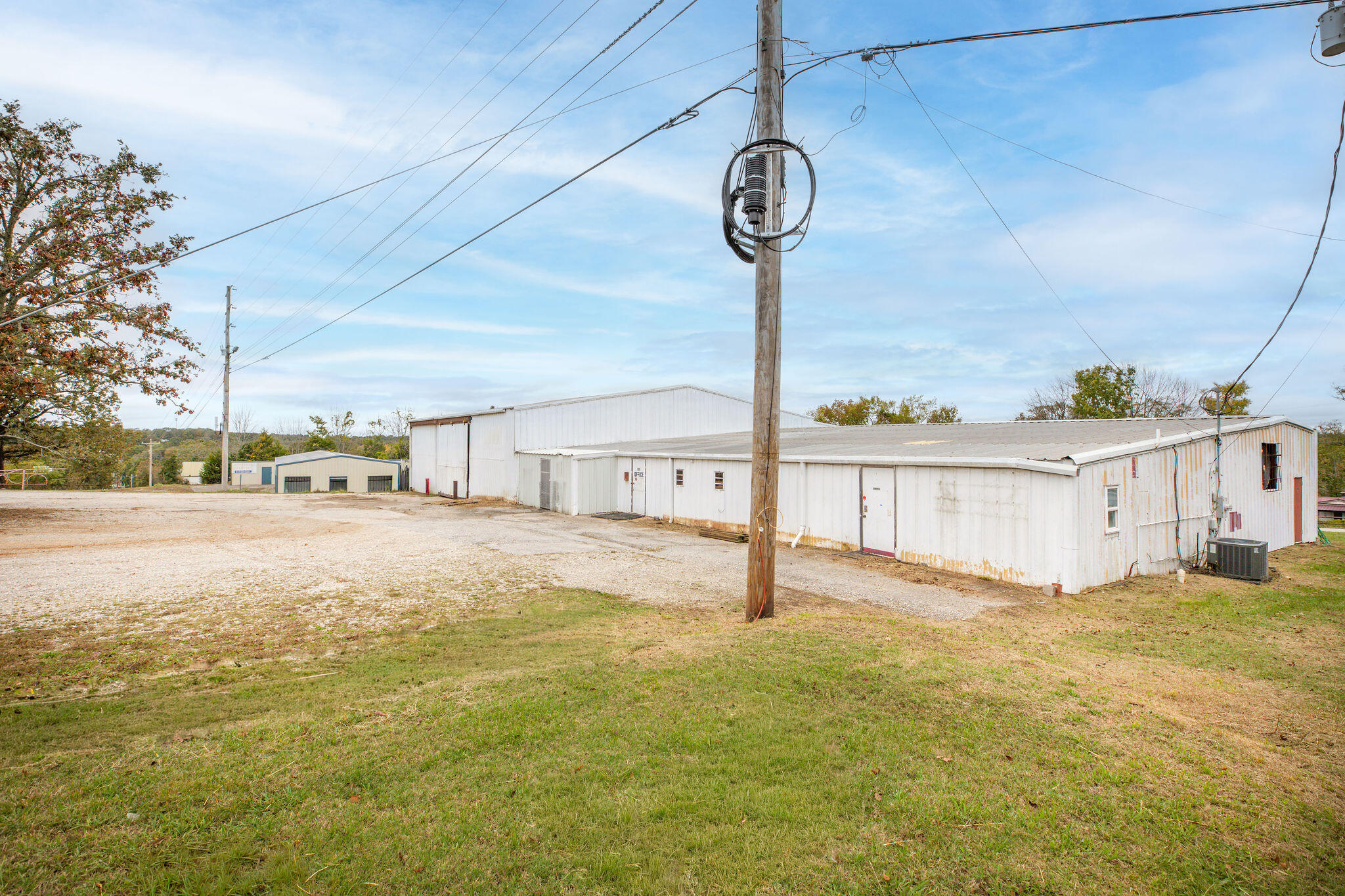5329 East State Highway 76 Property Photo 19