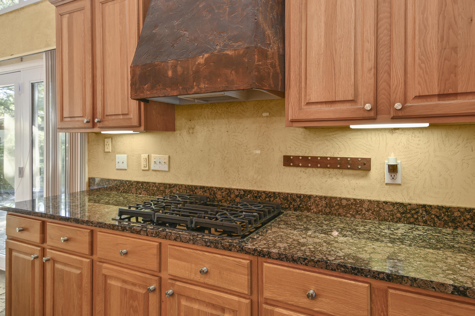 2446 South Sheridan Property Photo 18