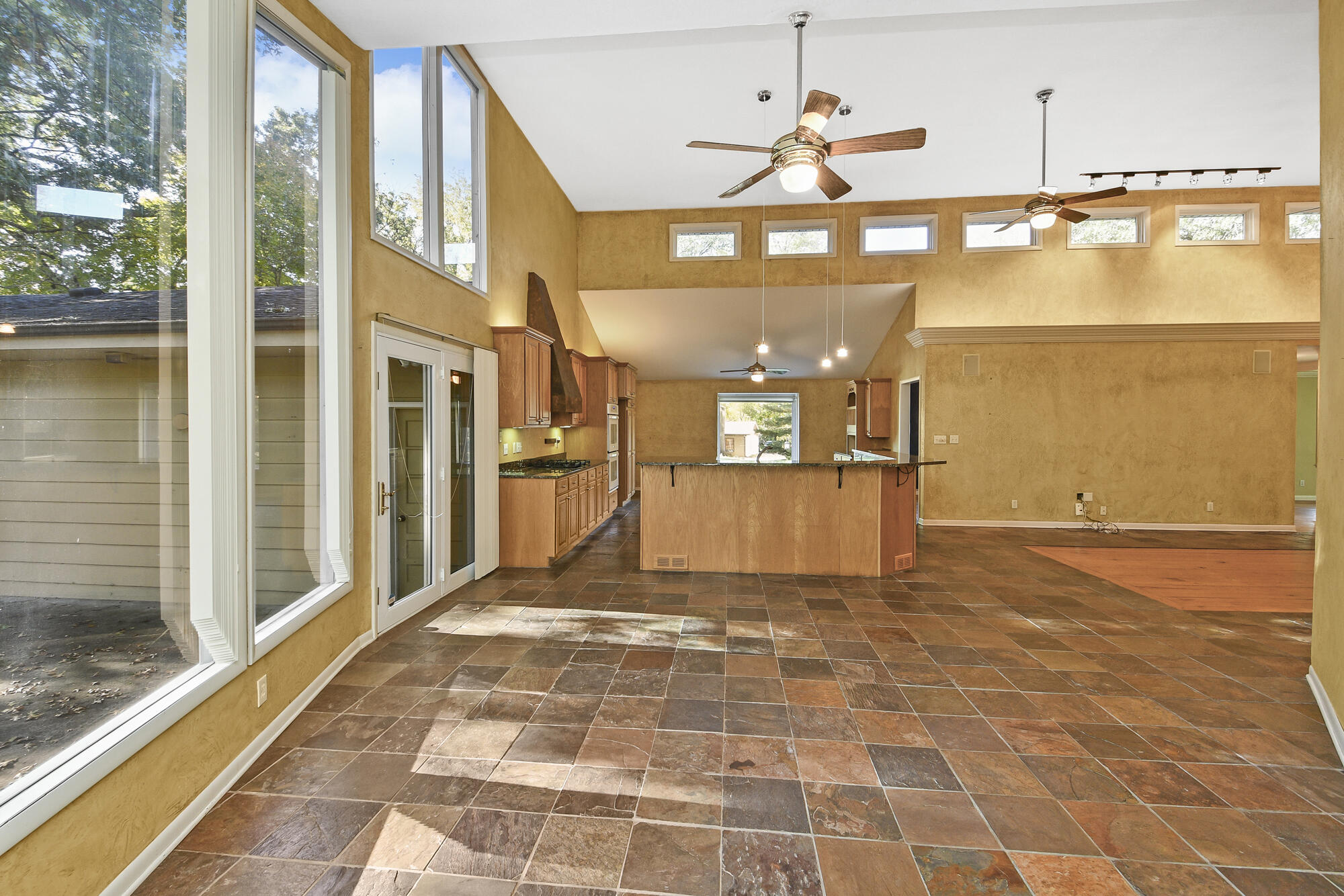 2446 South Sheridan Property Photo 23