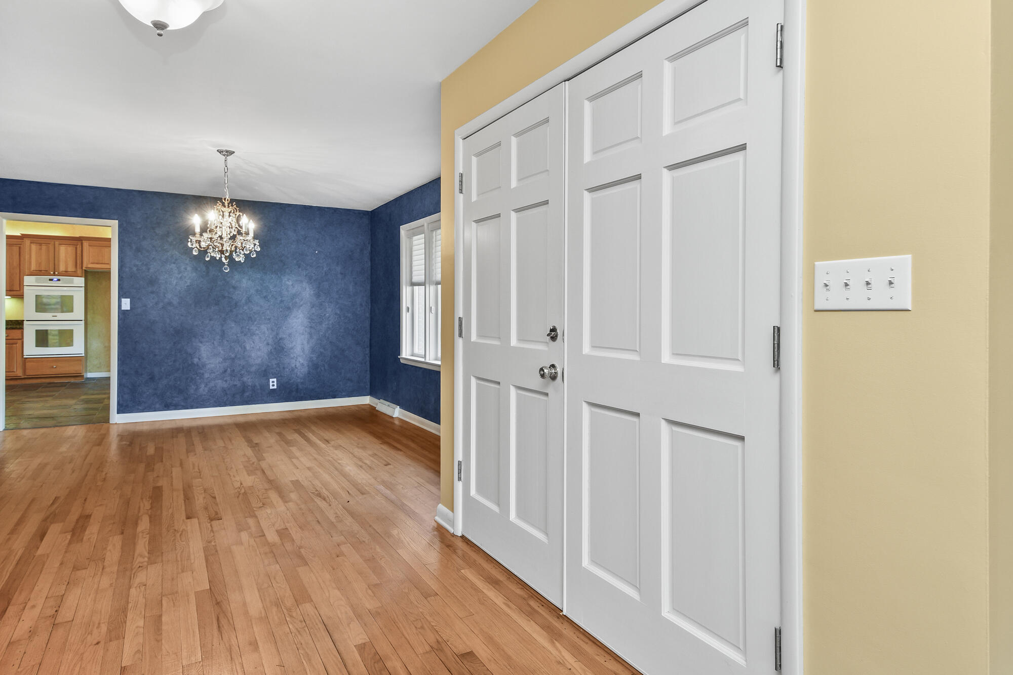 2446 South Sheridan Property Photo 24