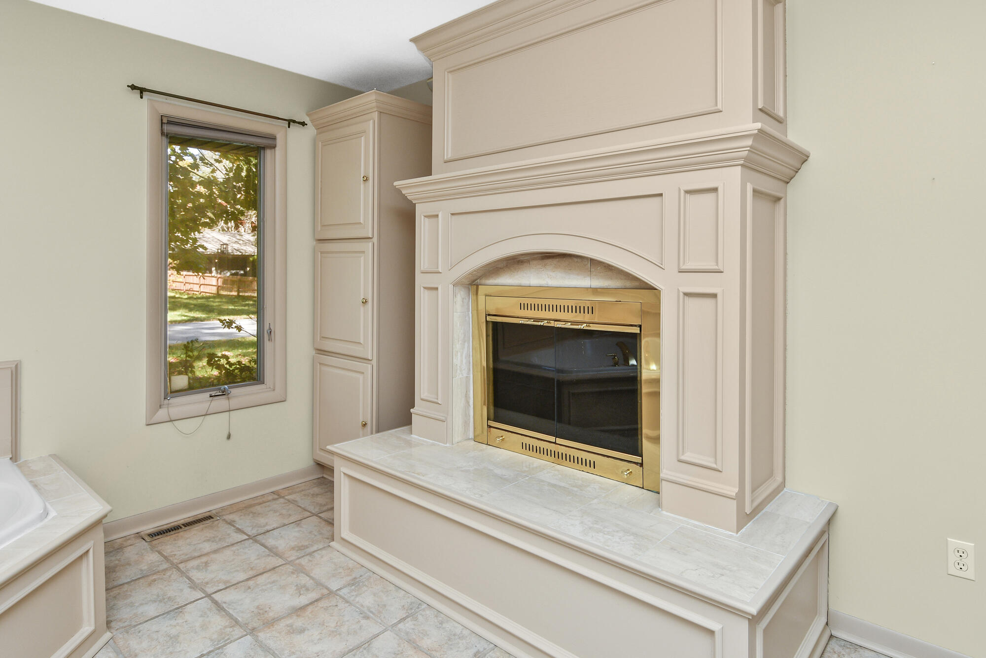 2446 South Sheridan Property Photo 40