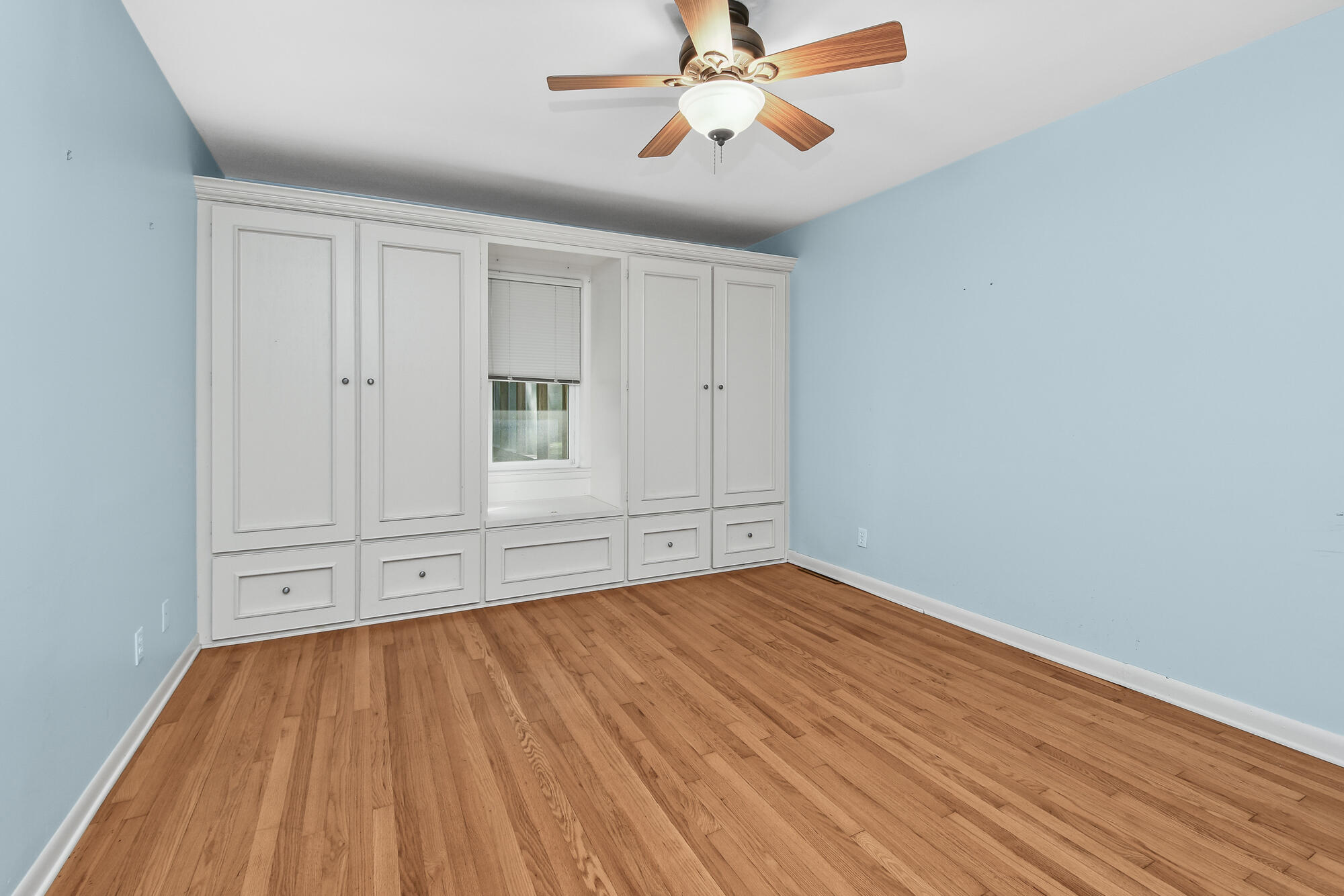 2446 South Sheridan Property Photo 45