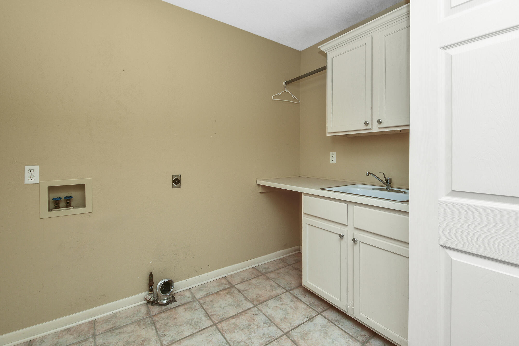 2446 South Sheridan Property Photo 56