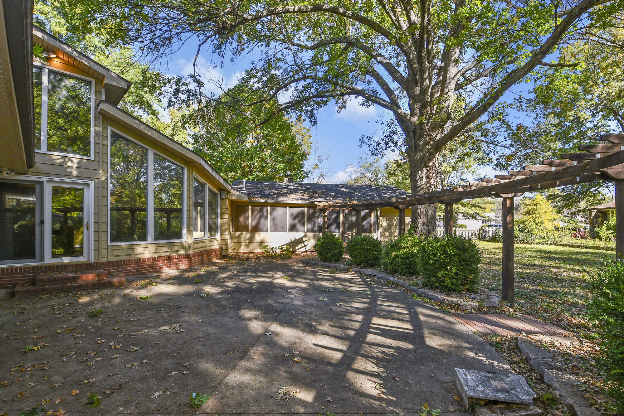 2446 South Sheridan Property Photo 64