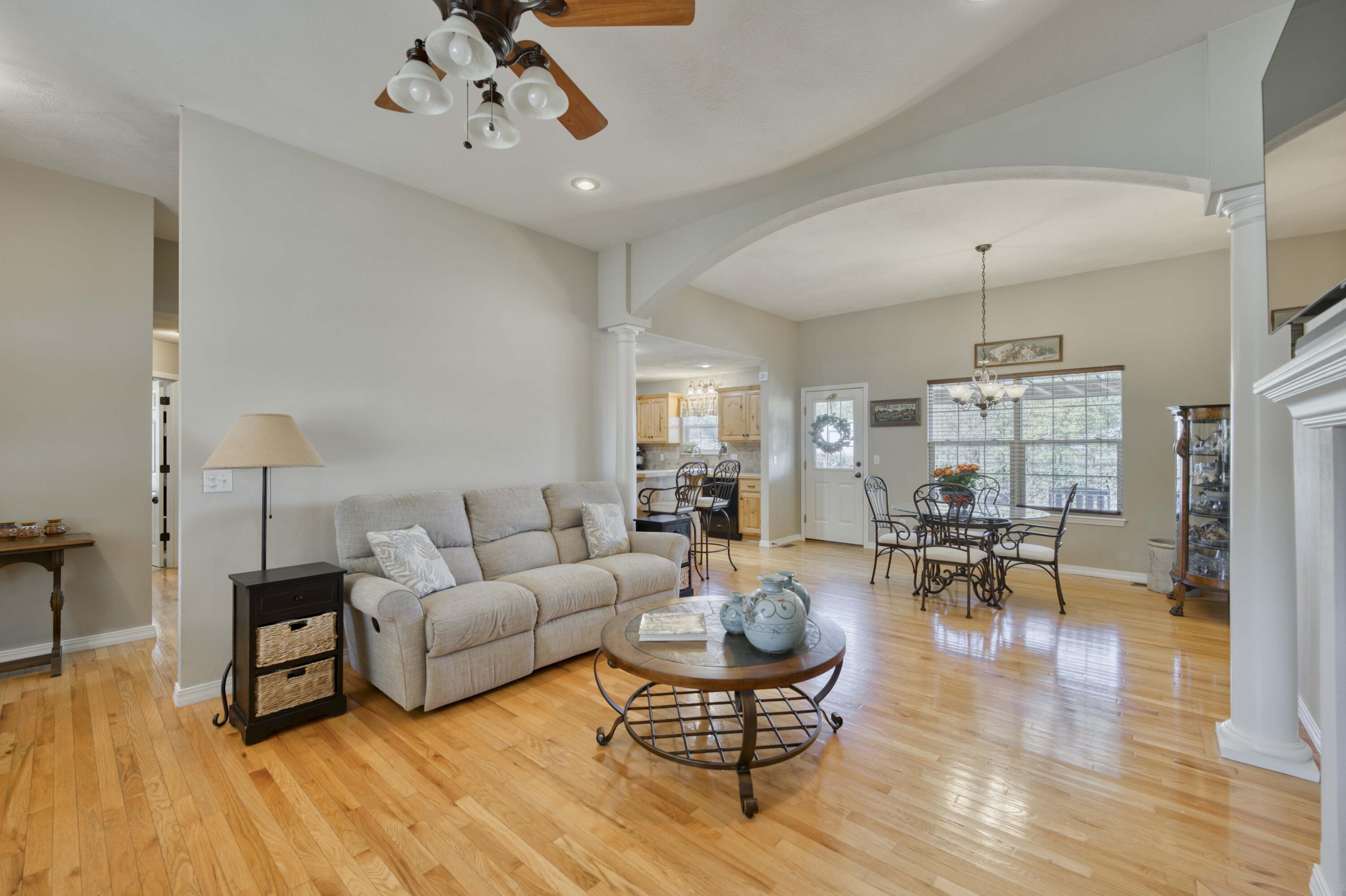 627 South Avenue Property Photo 4