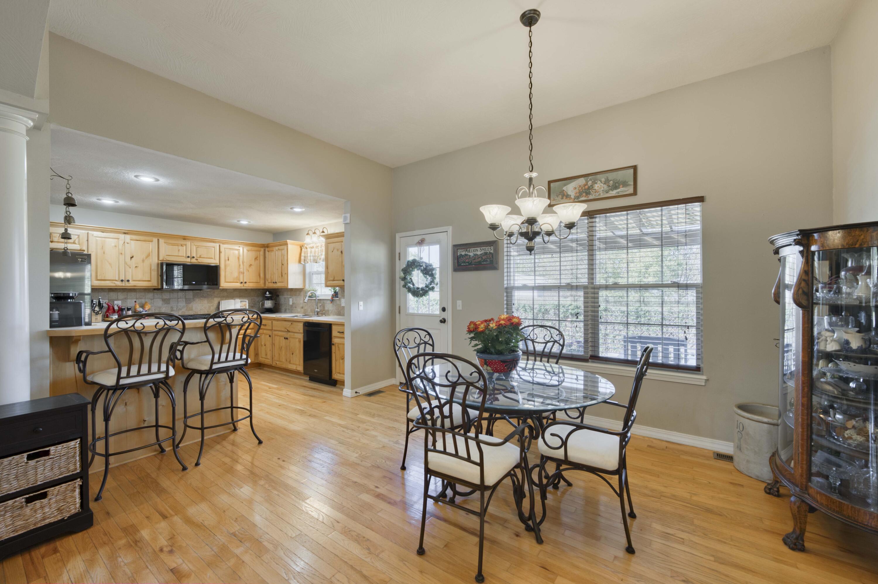 627 South Avenue Property Photo 7