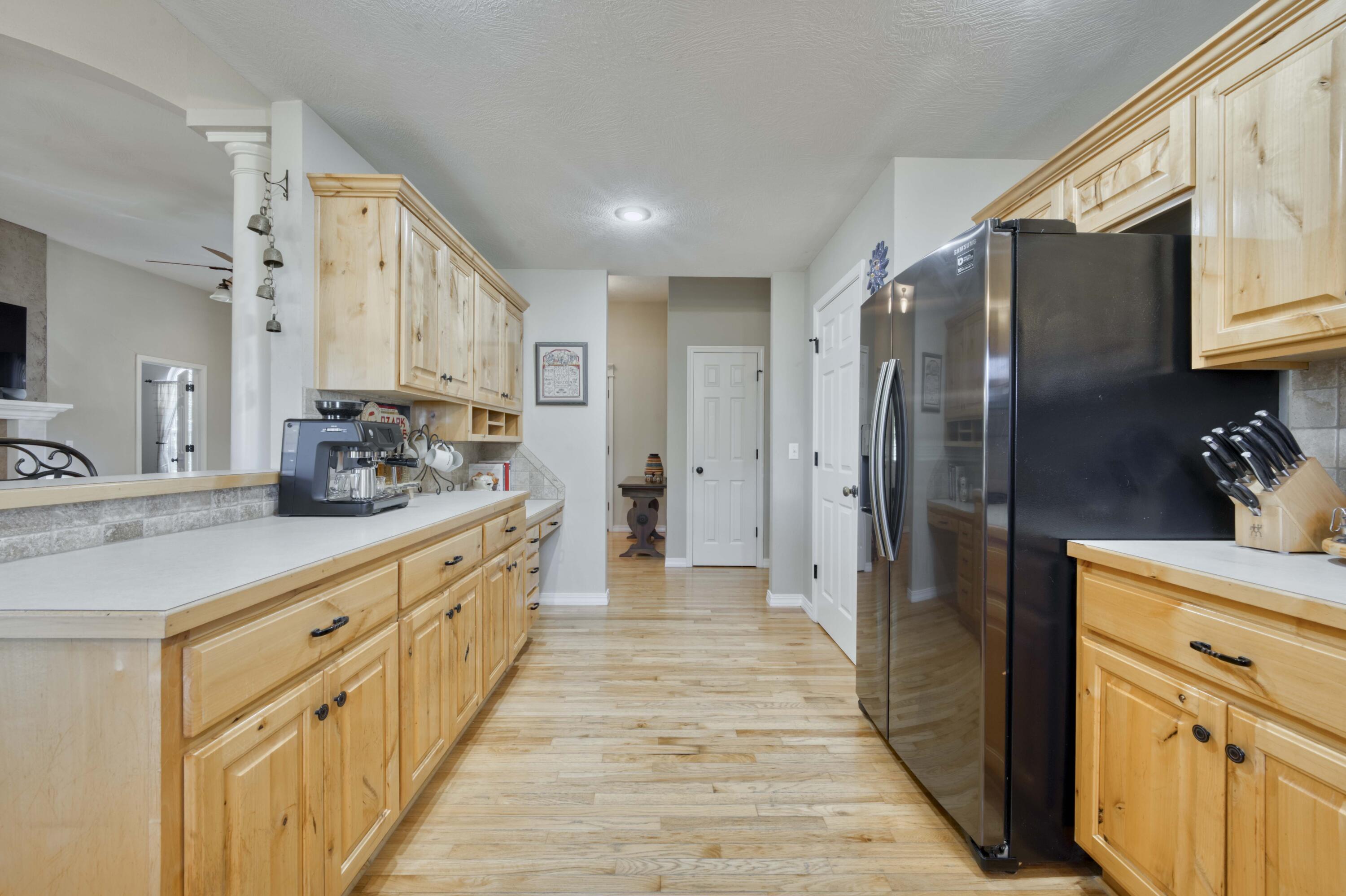 627 South Avenue Property Photo 10