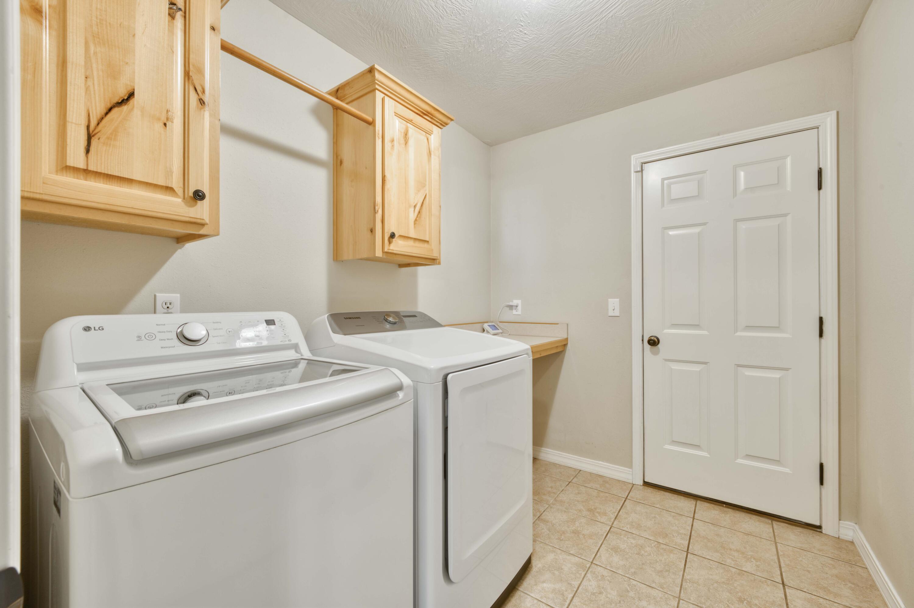 627 South Avenue Property Photo 13