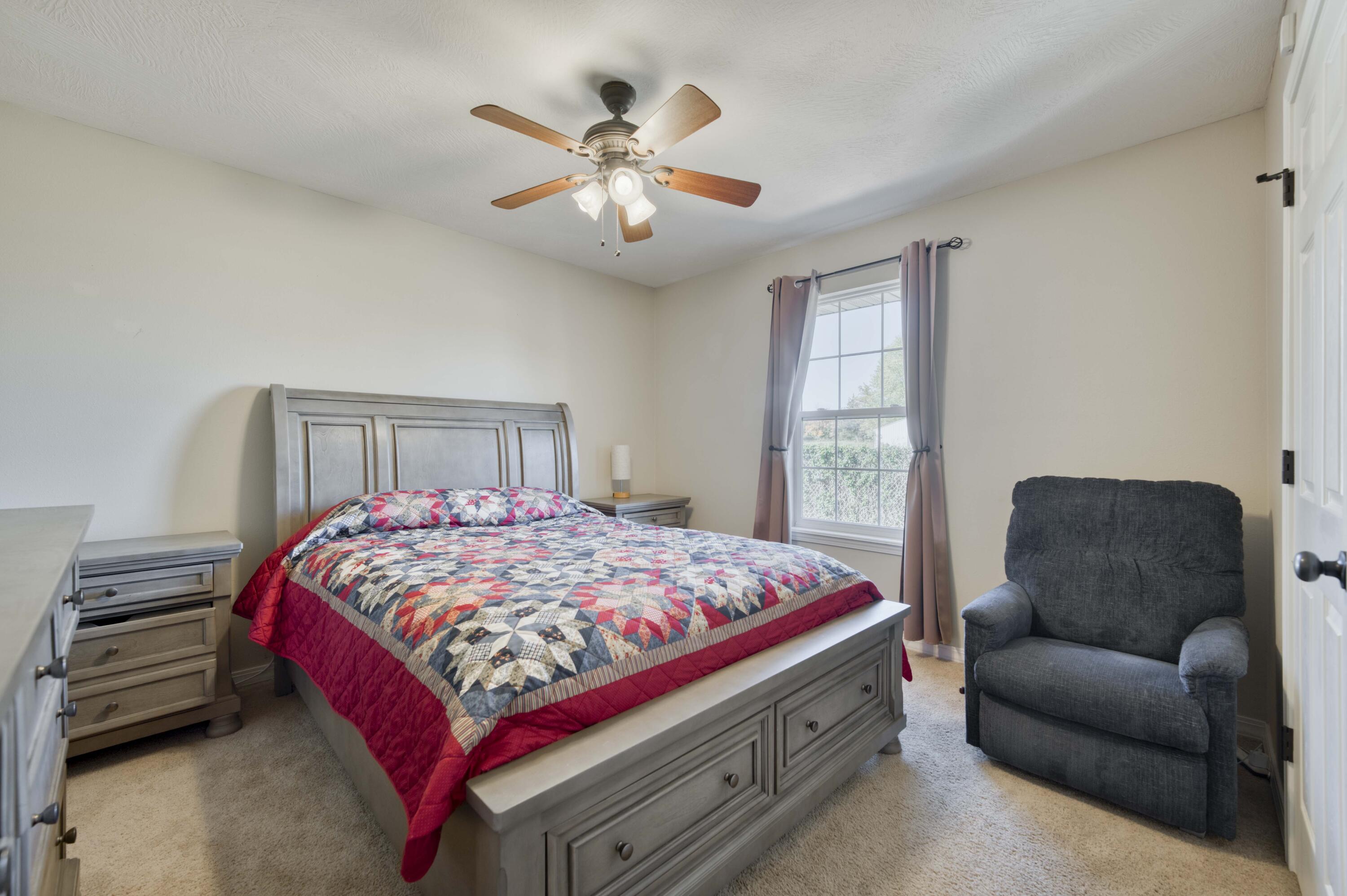 627 South Avenue Property Photo 15