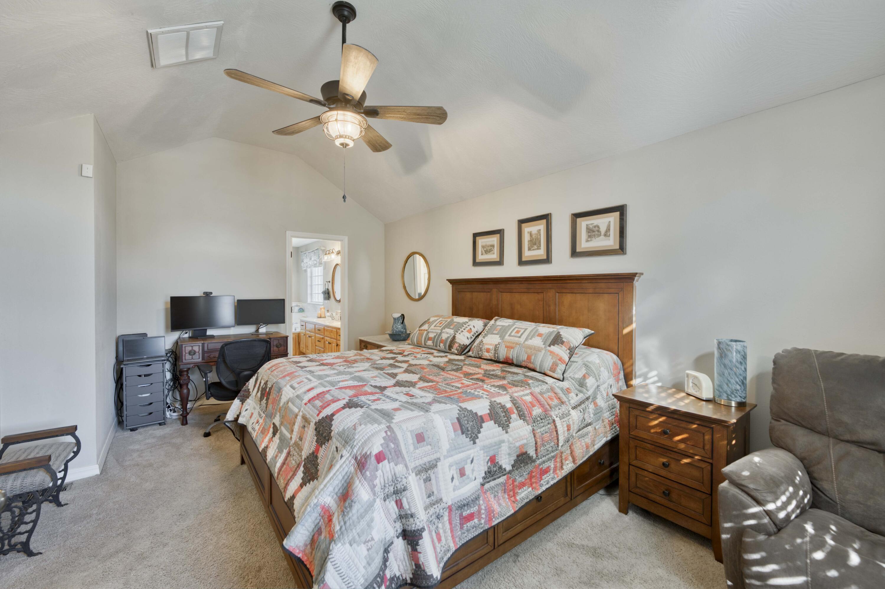 627 South Avenue Property Photo 17