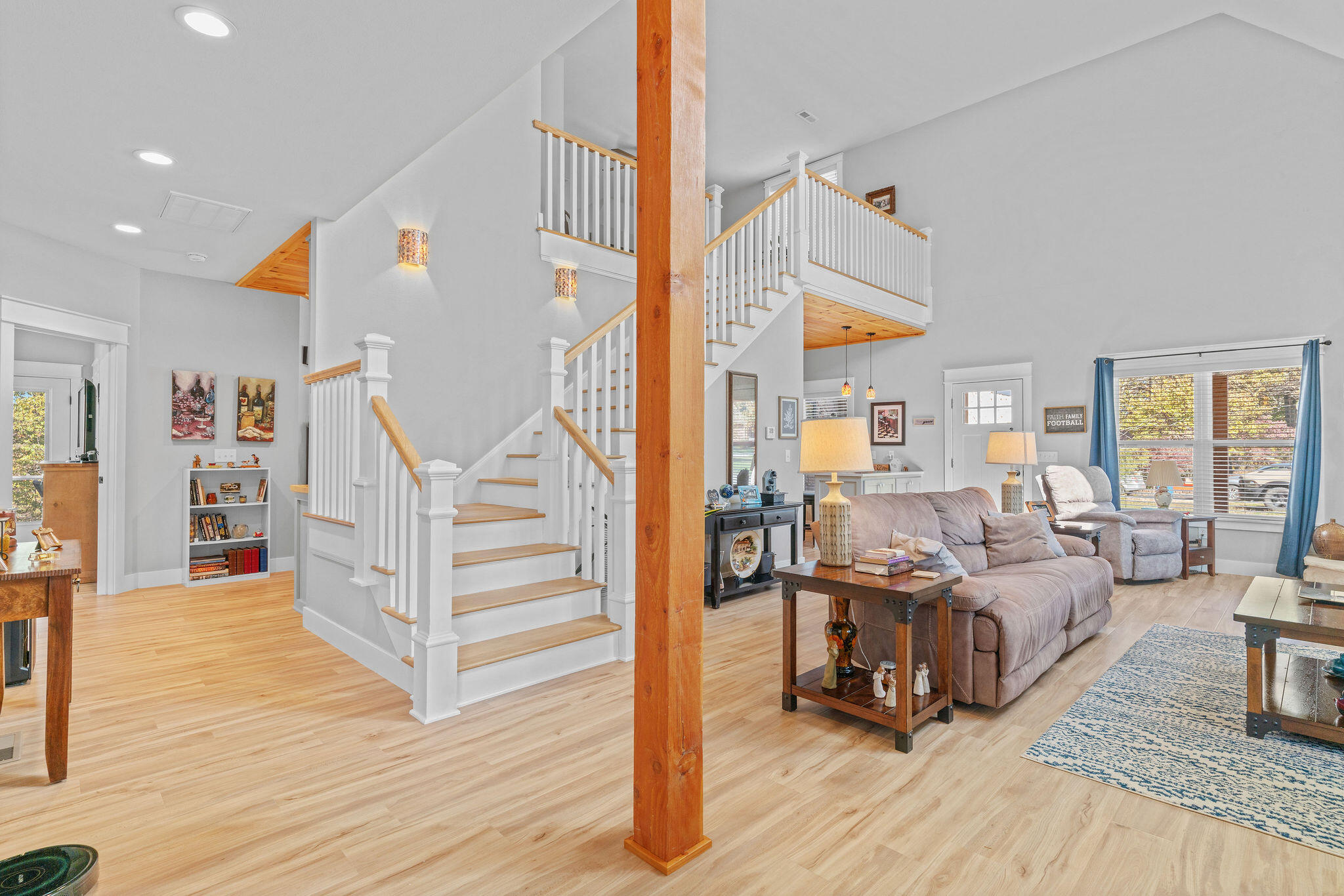 1945 West Ranch Road Property Photo 8