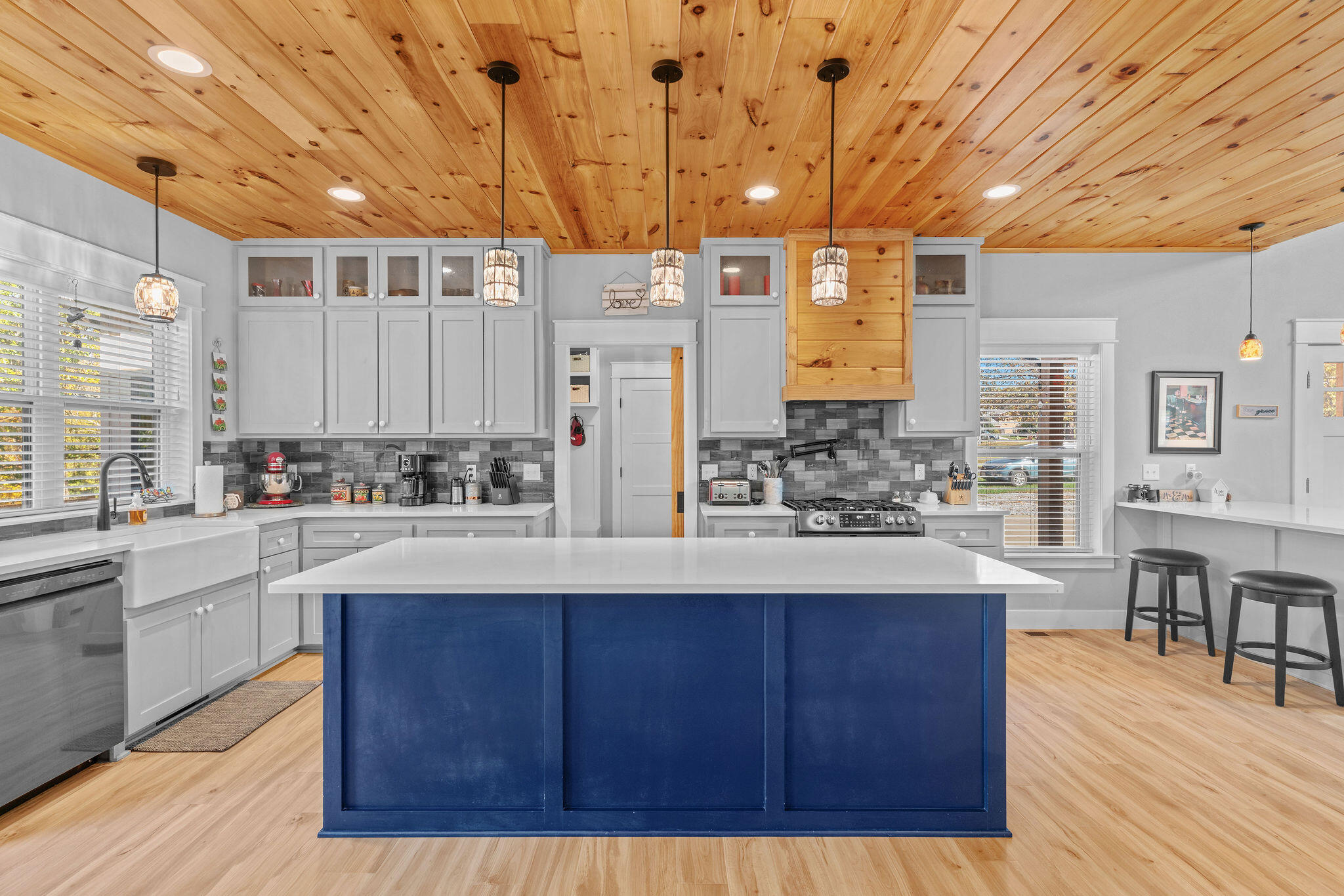 1945 West Ranch Road Property Photo 11