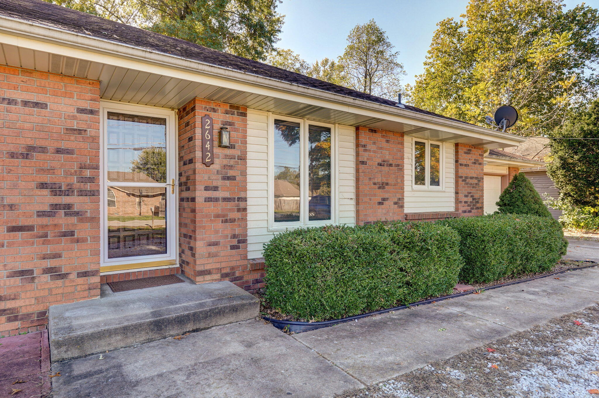 2642 East Catalpa Street Property Photo 2