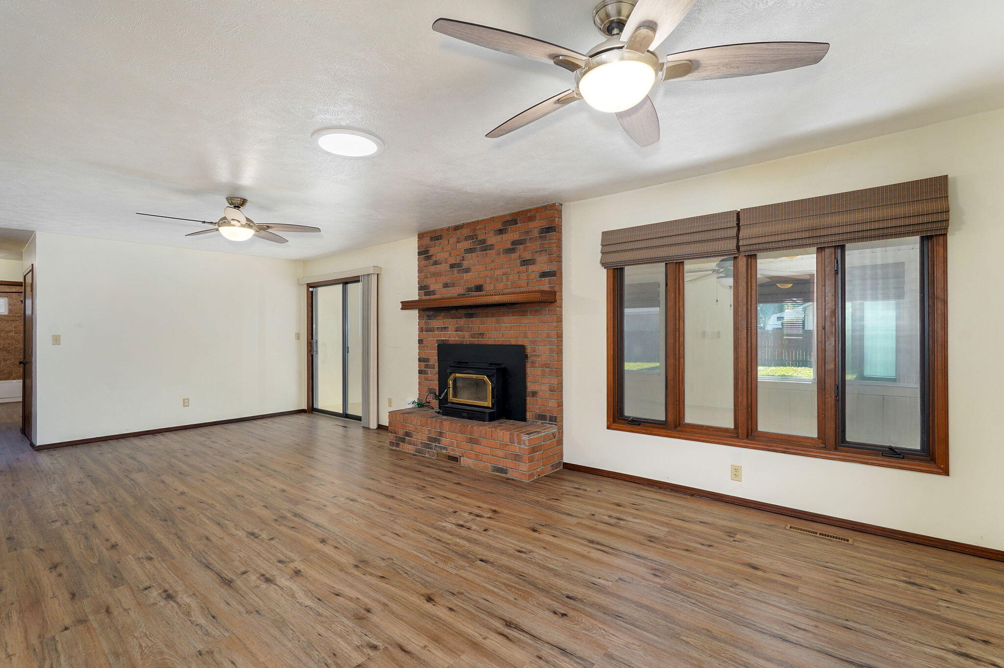 2642 East Catalpa Street Property Photo 5