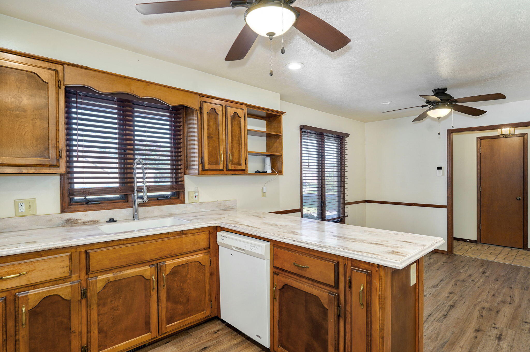 2642 East Catalpa Street Property Photo 7