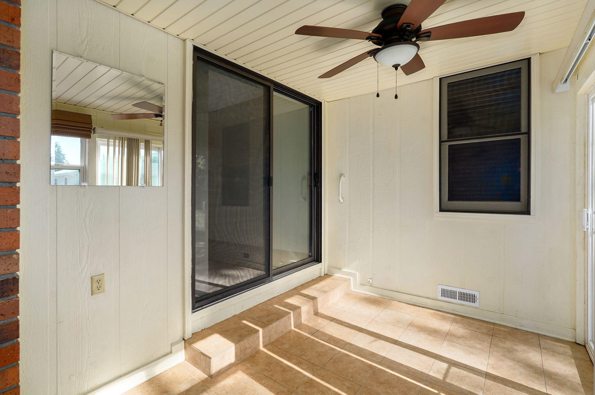 2642 East Catalpa Street Property Photo 19