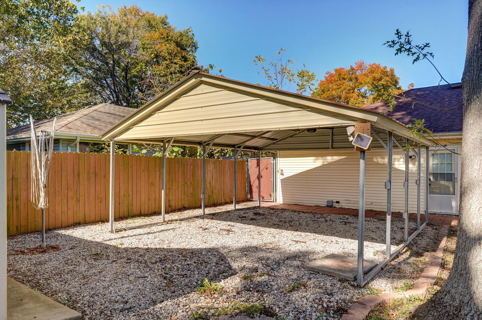 2642 East Catalpa Street Property Photo 21