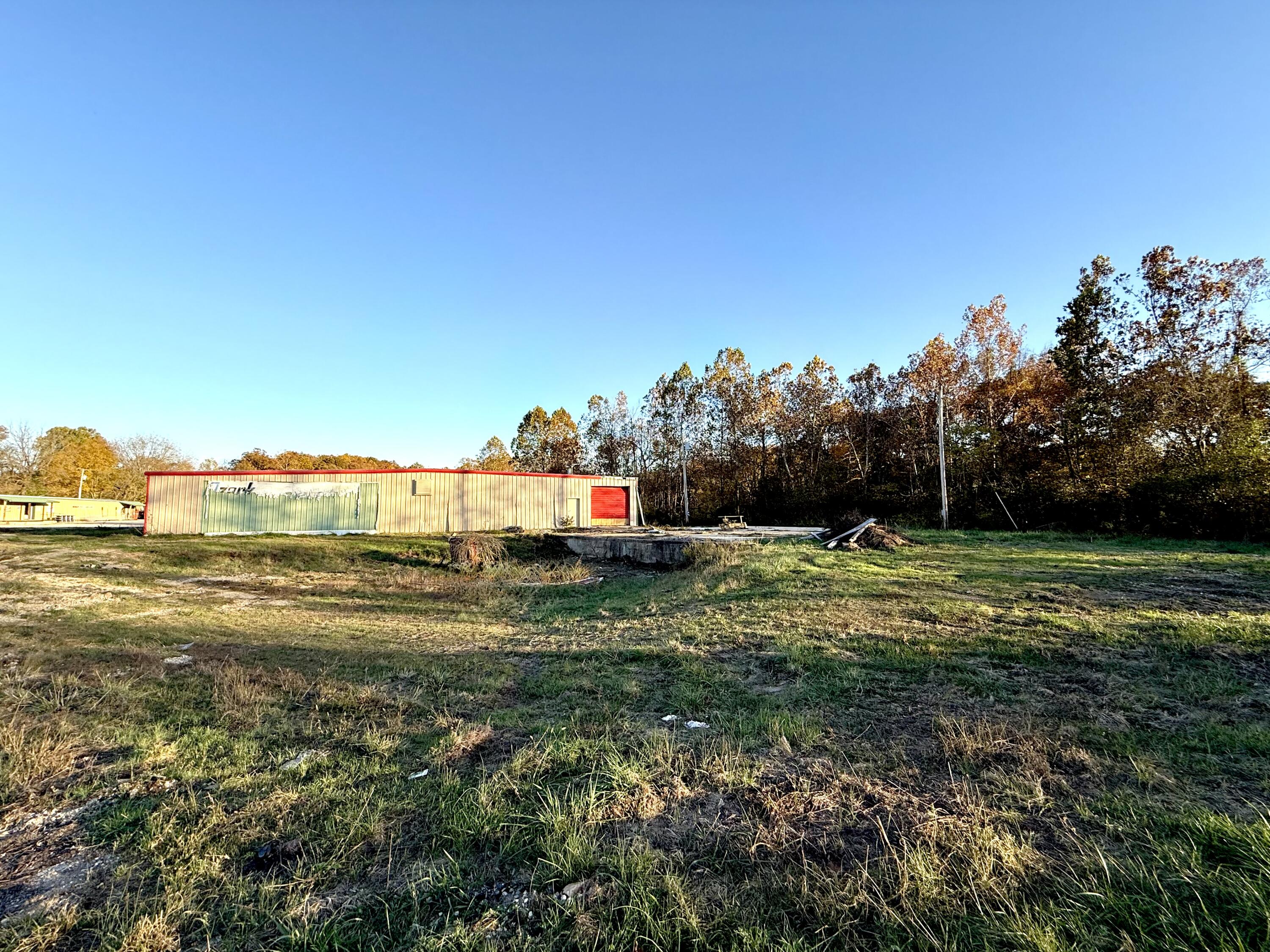 000 Highway B Property Photo 4