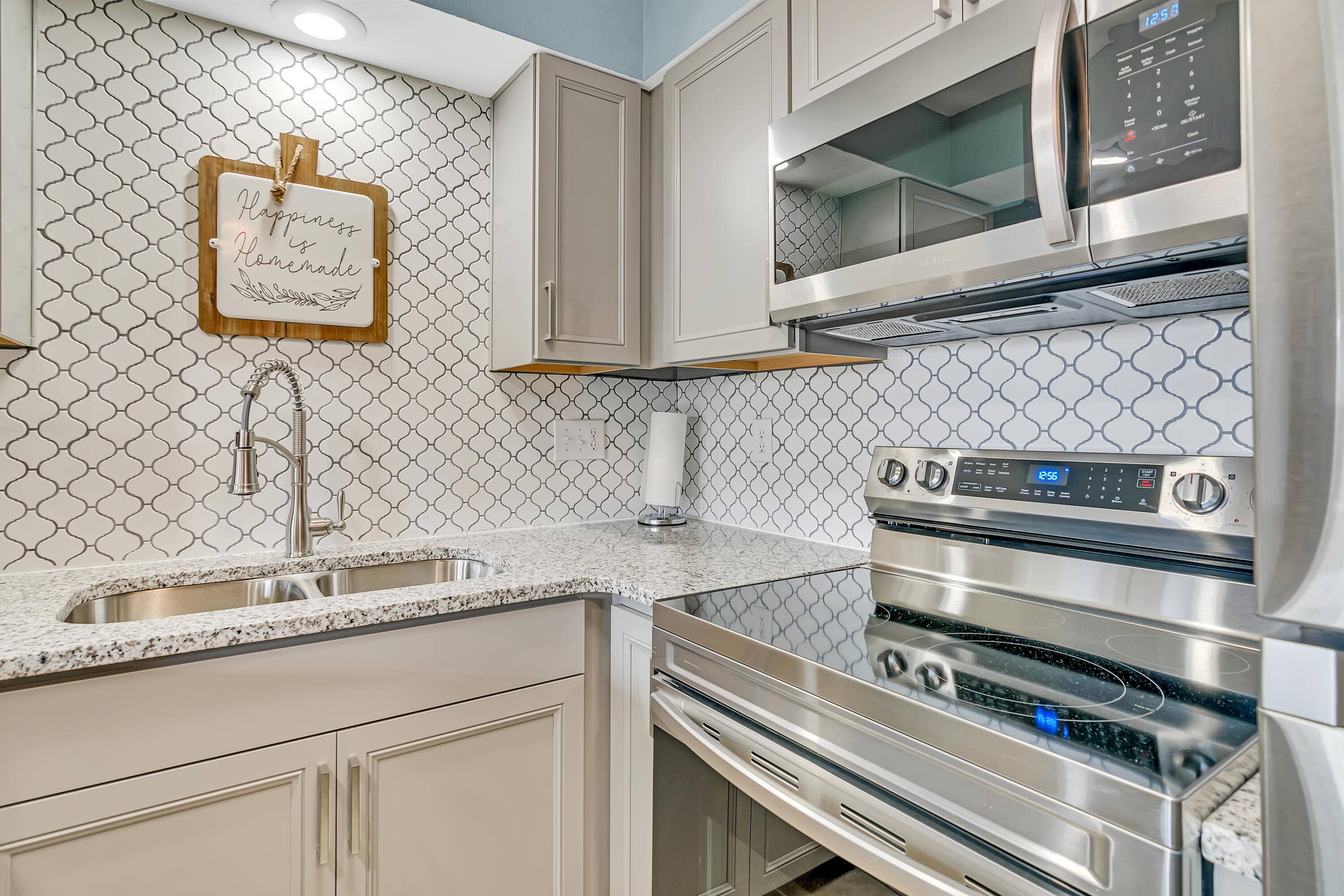 26 Sinatra Court Property Photo 15