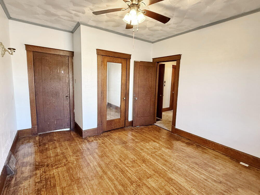 400 South Main Street Property Photo 30