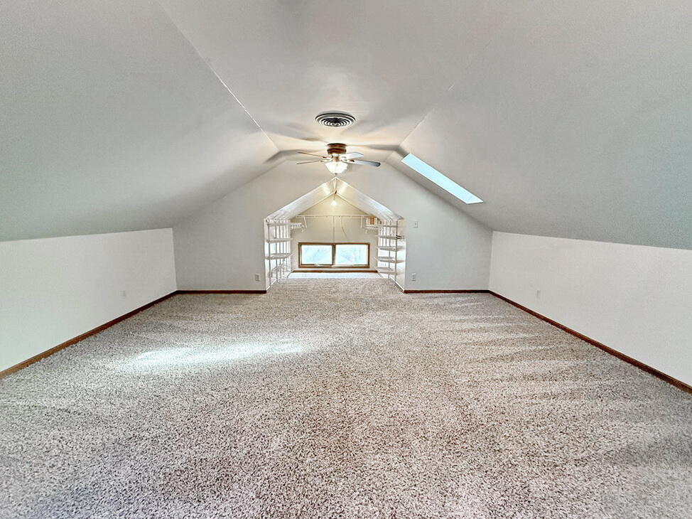 400 South Main Street Property Photo 33