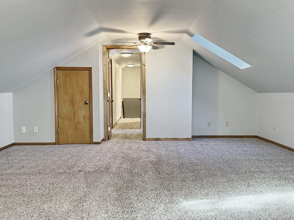 400 South Main Street Property Photo 35