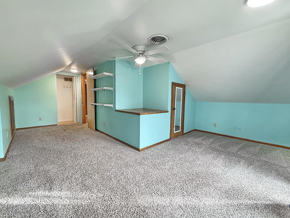 400 South Main Street Property Photo 36