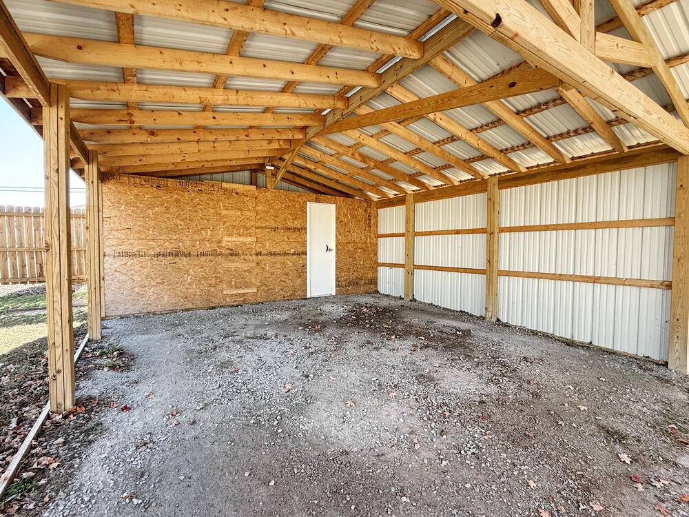 400 South Main Street Property Photo 47