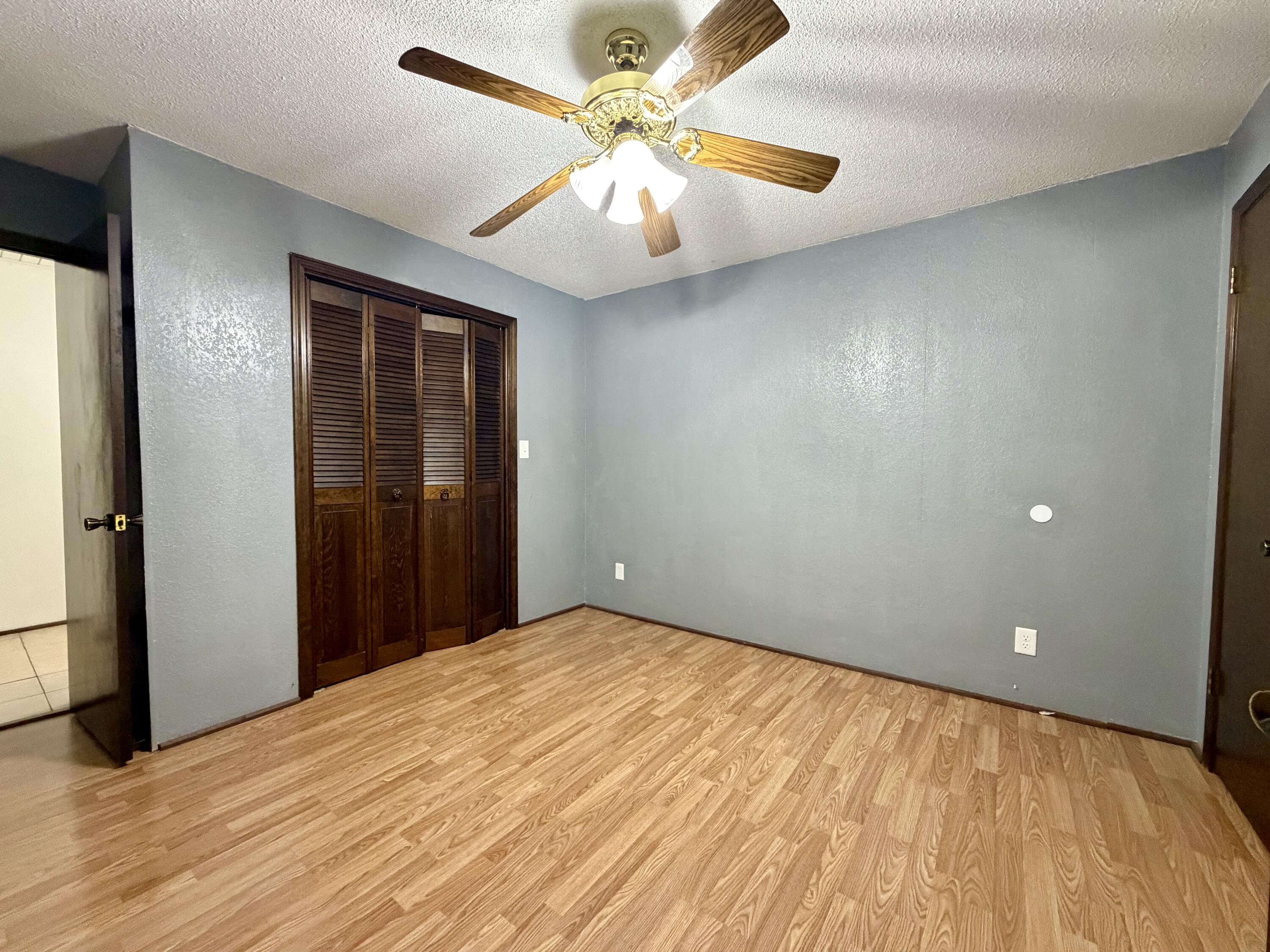 1018 South Lillian Avenue Property Photo 23