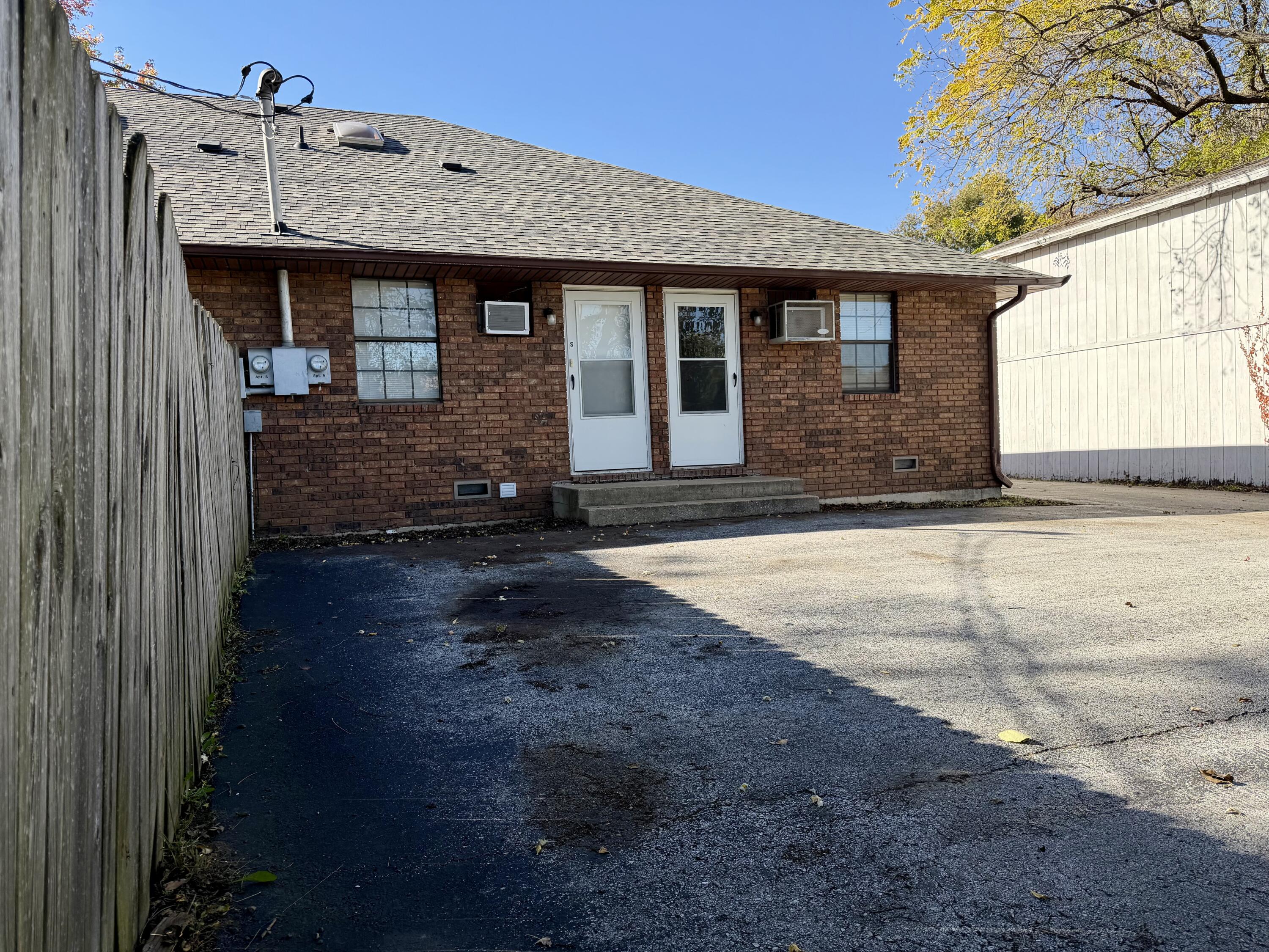 1018 South Lillian Avenue Property Photo 27