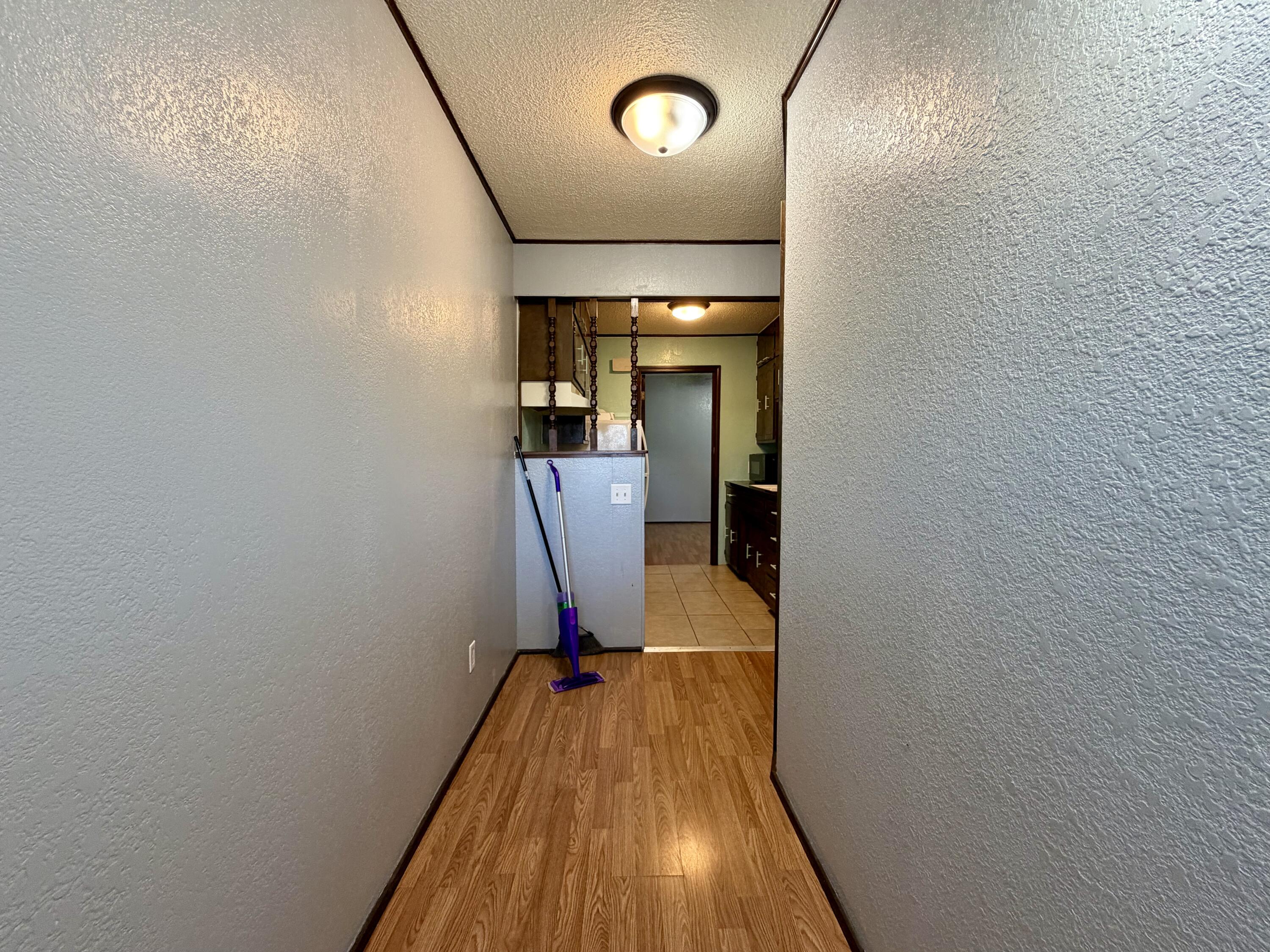 1018 South Lillian Avenue Property Photo 28