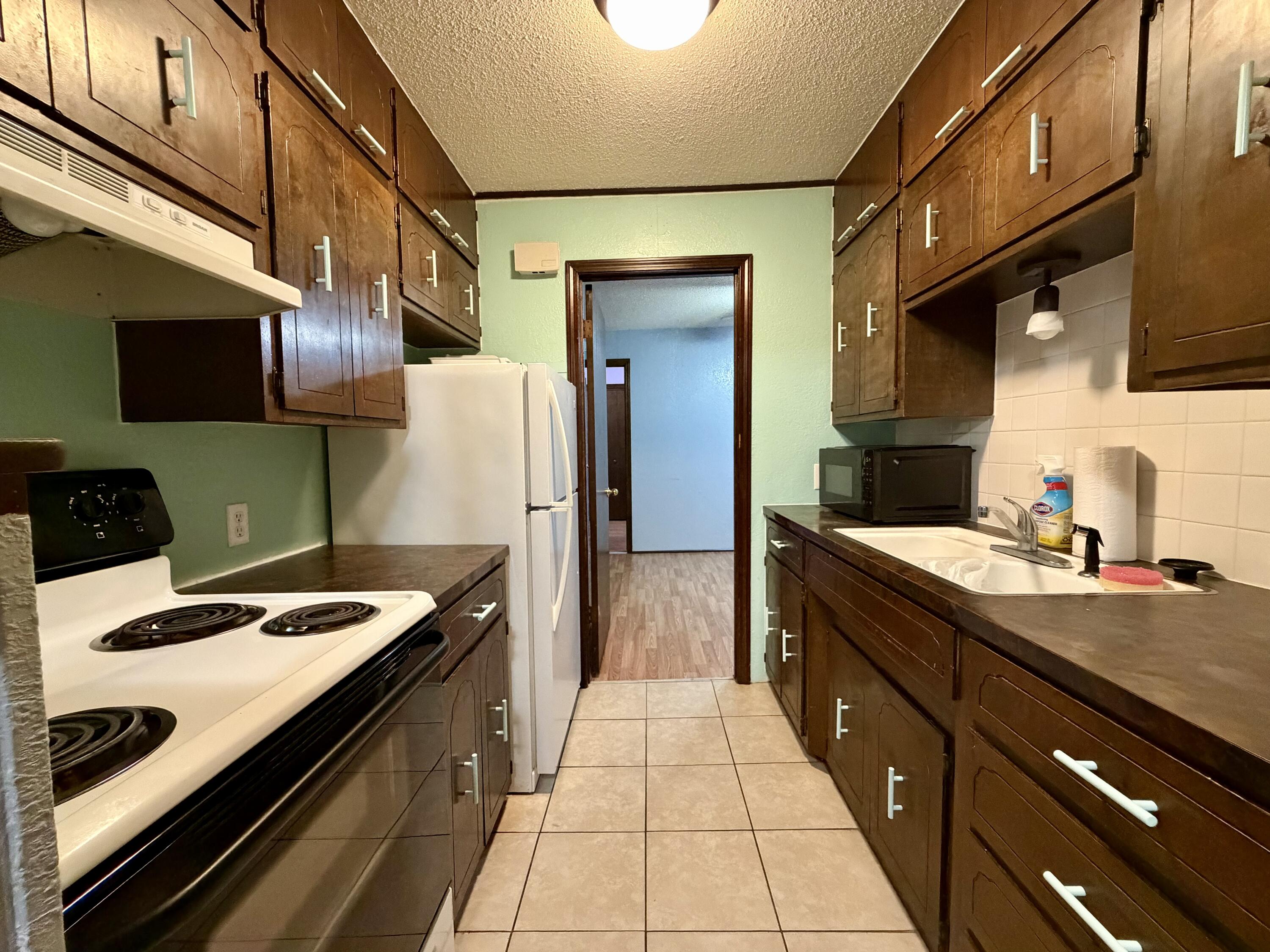 1018 South Lillian Avenue Property Photo 29