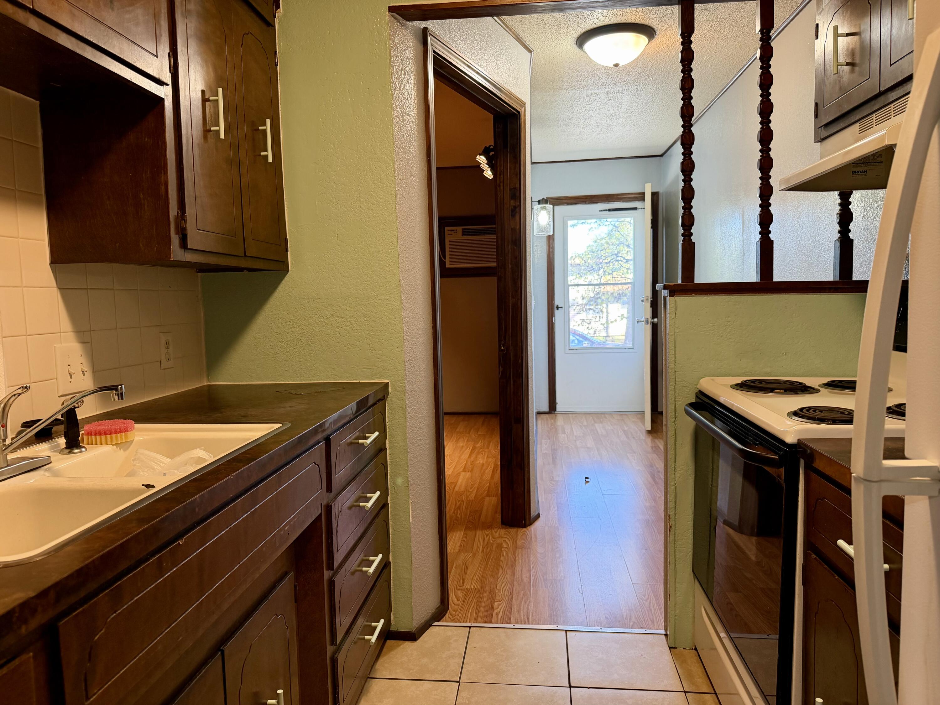 1018 South Lillian Avenue Property Photo 30