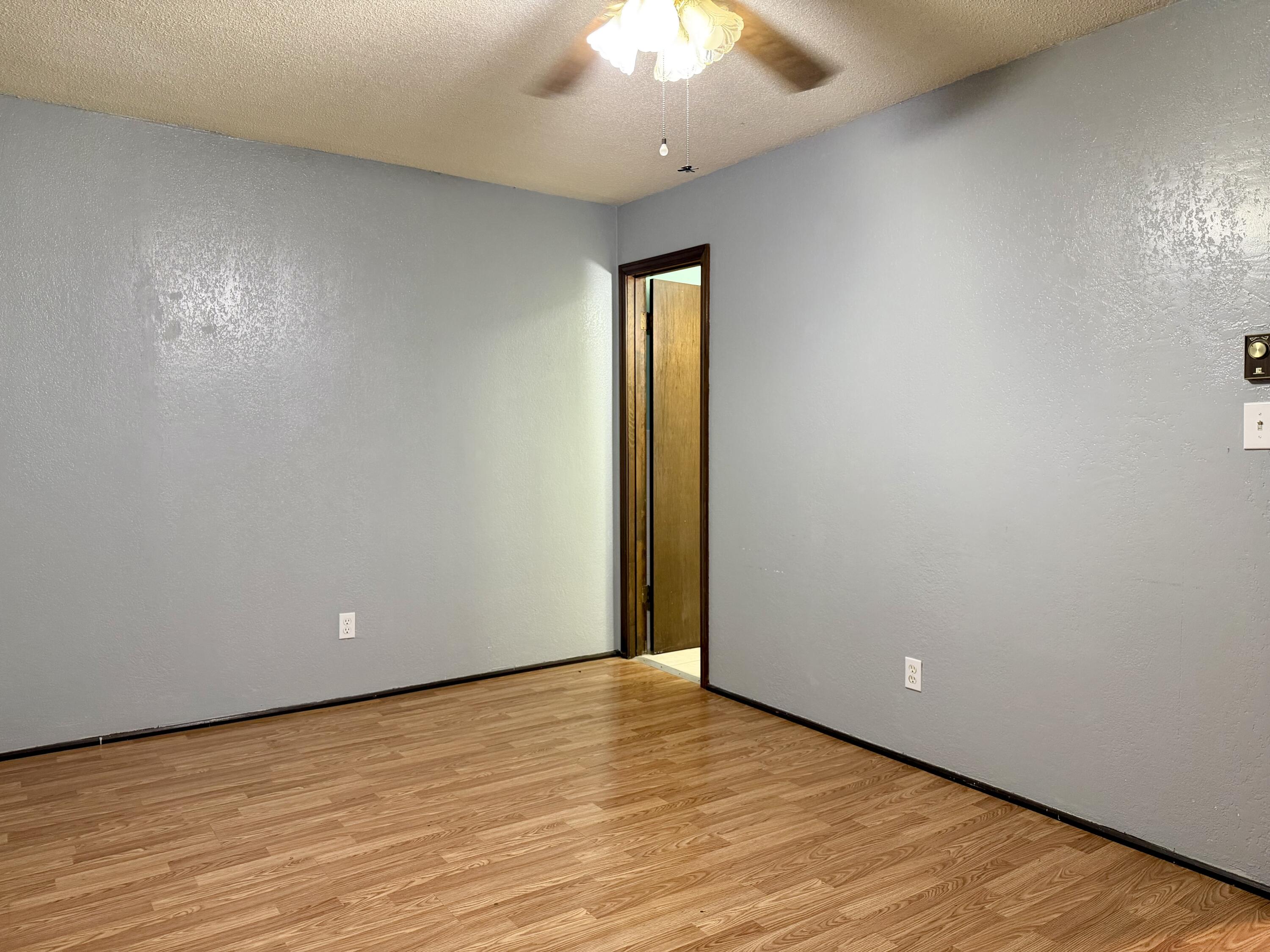 1018 South Lillian Avenue Property Photo 31