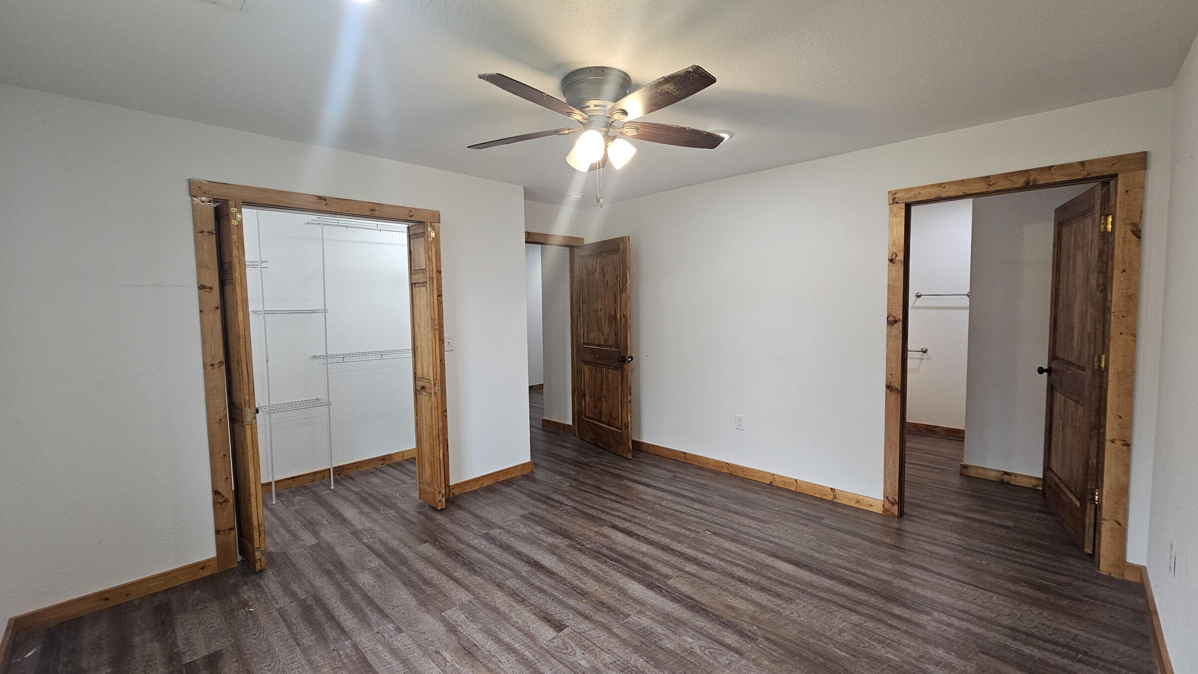 625/627 West Hawthorne Street Property Photo 6