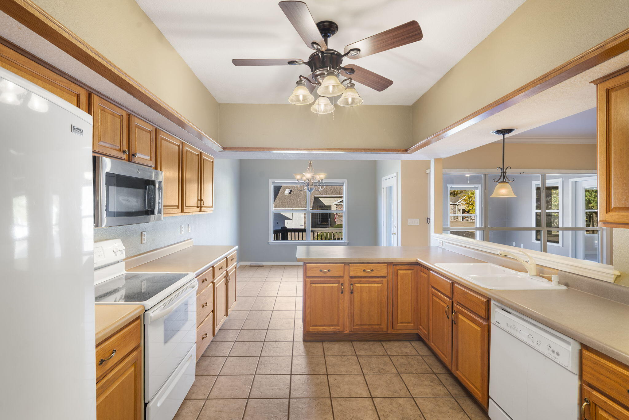 7866 Cozy Cove Road Property Photo 10